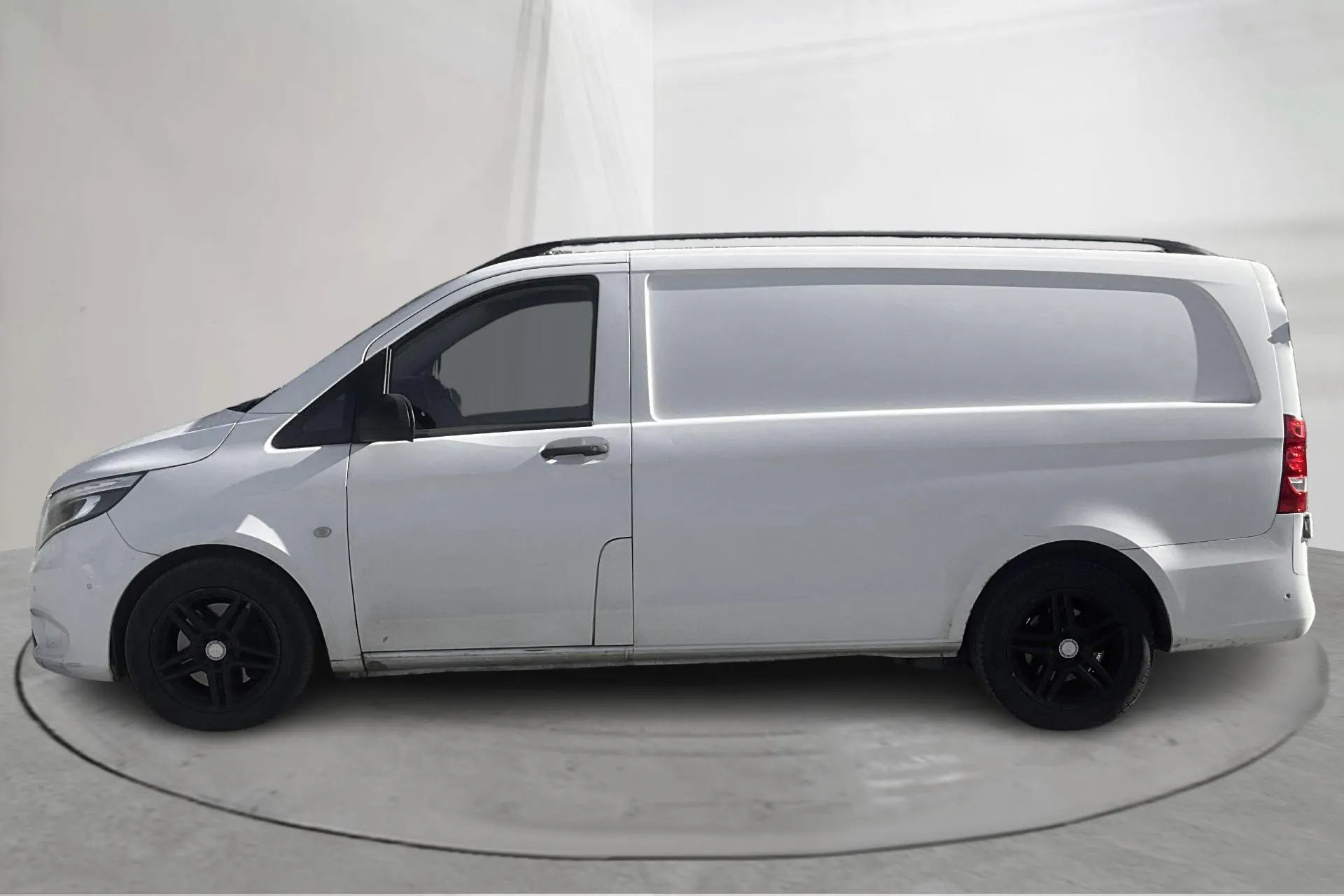 Presentationsfoto 2 av 14: Mercedes Vito 119 BlueTEC W640 (190hk) - 28 237 mil - Automat - vit - 2016