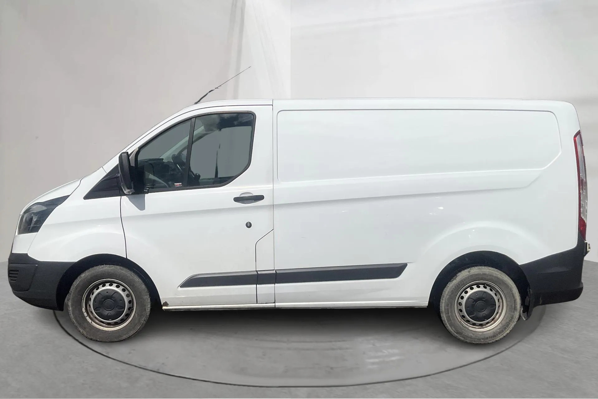 Presentation photo 2 of 14: Ford Transit Custom 270 (100hk) - 221 540 km - Manual - white - 2016