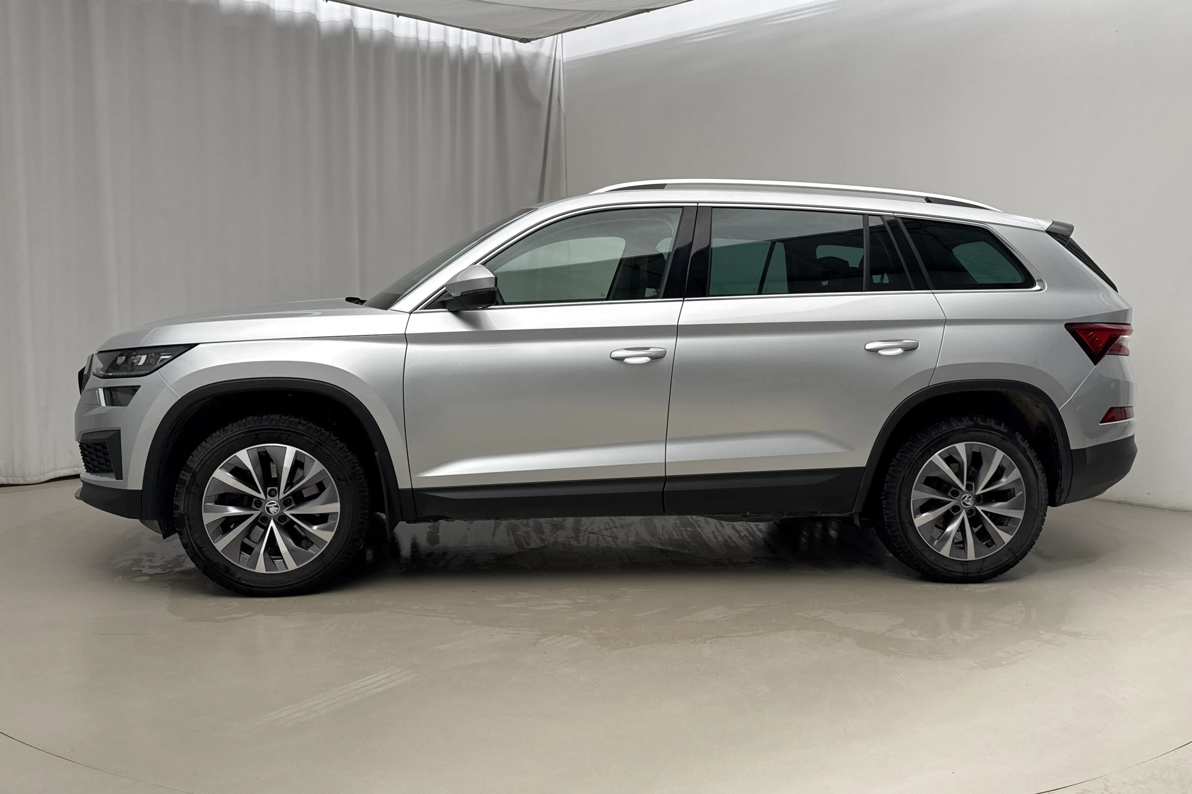 Presentationsfoto 2 av 20: Skoda Kodiaq 2.0 TDI 4X4 (200hk) - 12 202 mil - Automat - silver - 2022