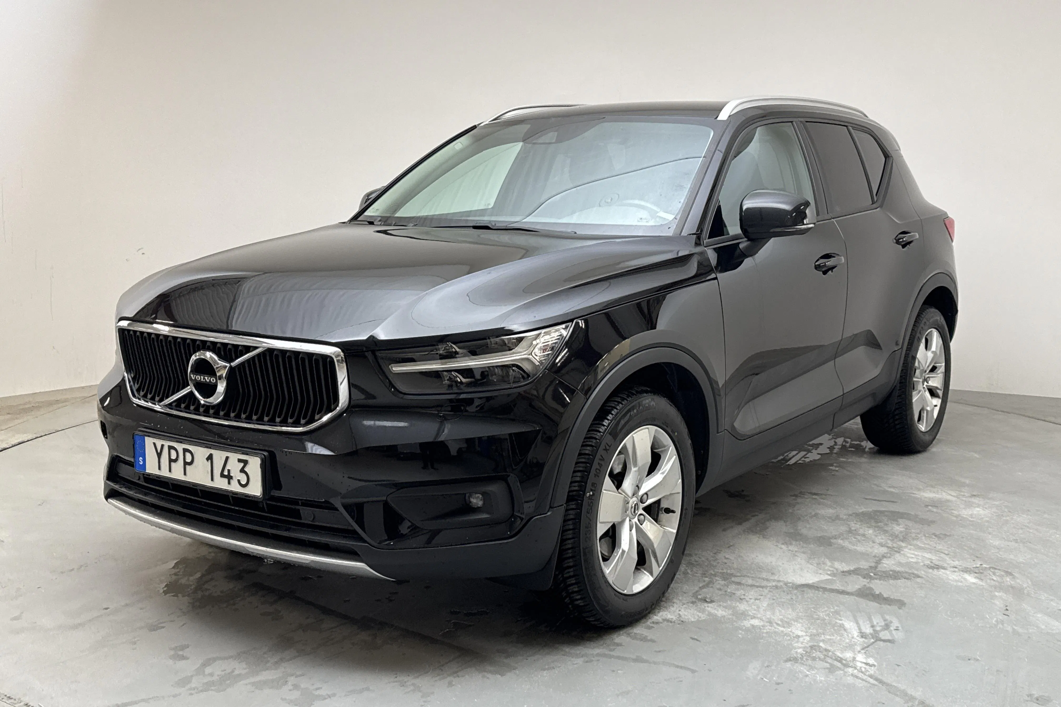Presentation photo 1 of 14: Volvo XC40 T4 2WD (190hk) - 126 710 km - Automatic - black - 2019