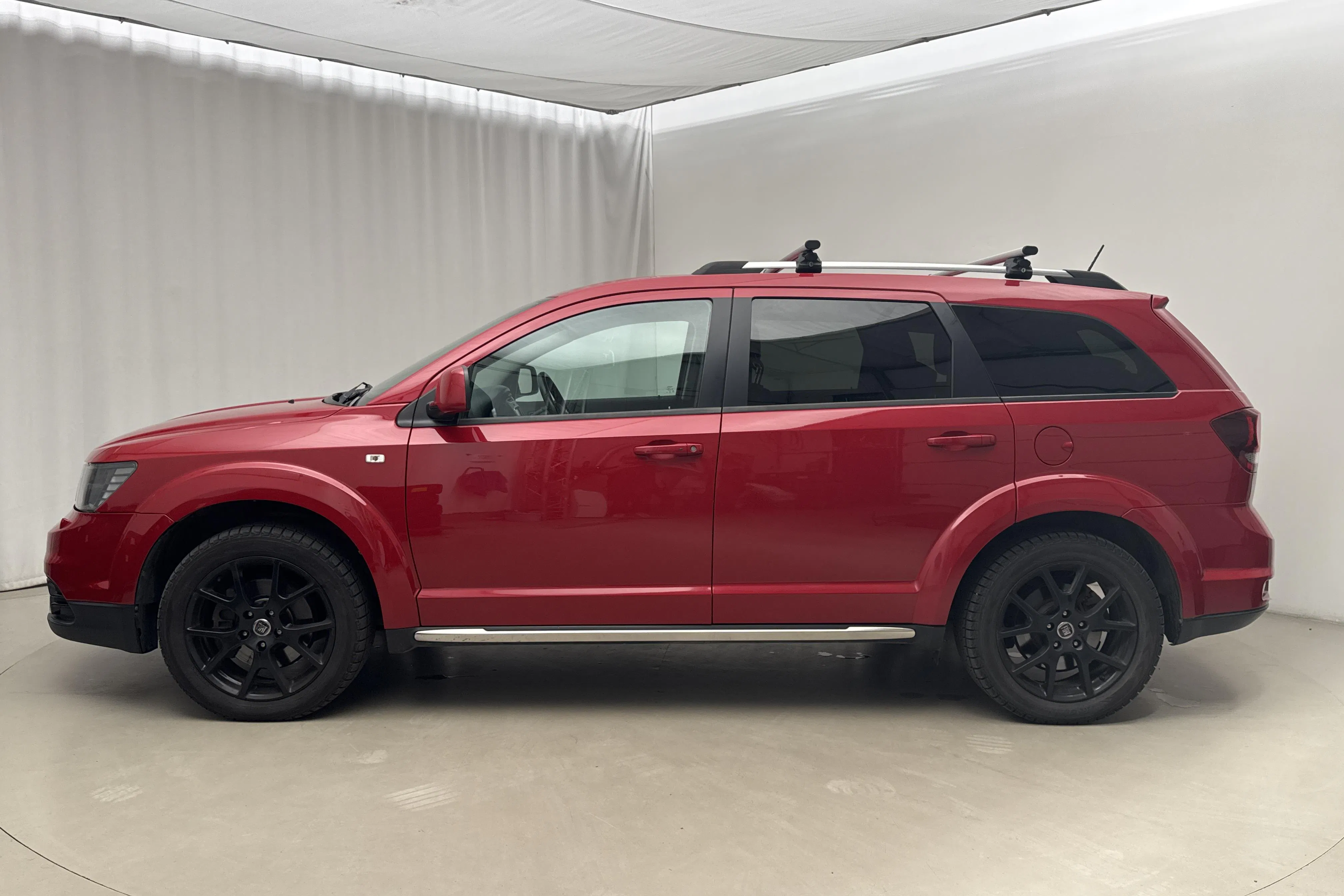 Presentation photo 2 of 17: Fiat Freemont 2.0 Multijet AWD (170hk) - 141 050 km - Automatic - red - 2015