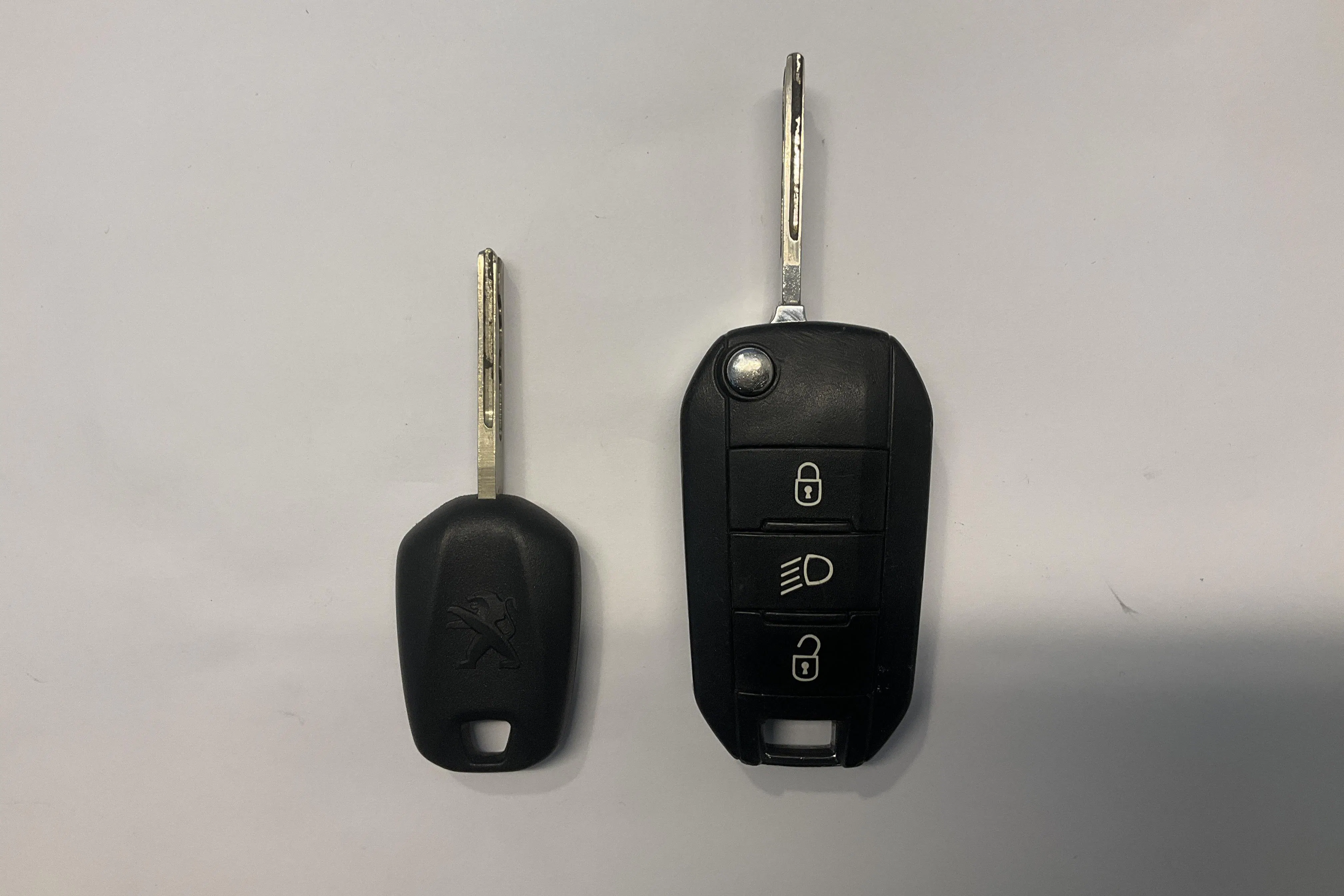 Presentationsfoto 15 av 15: Peugeot 308 SW PureTech (130hk) - 11 225 mil - Automat - vit - 2016