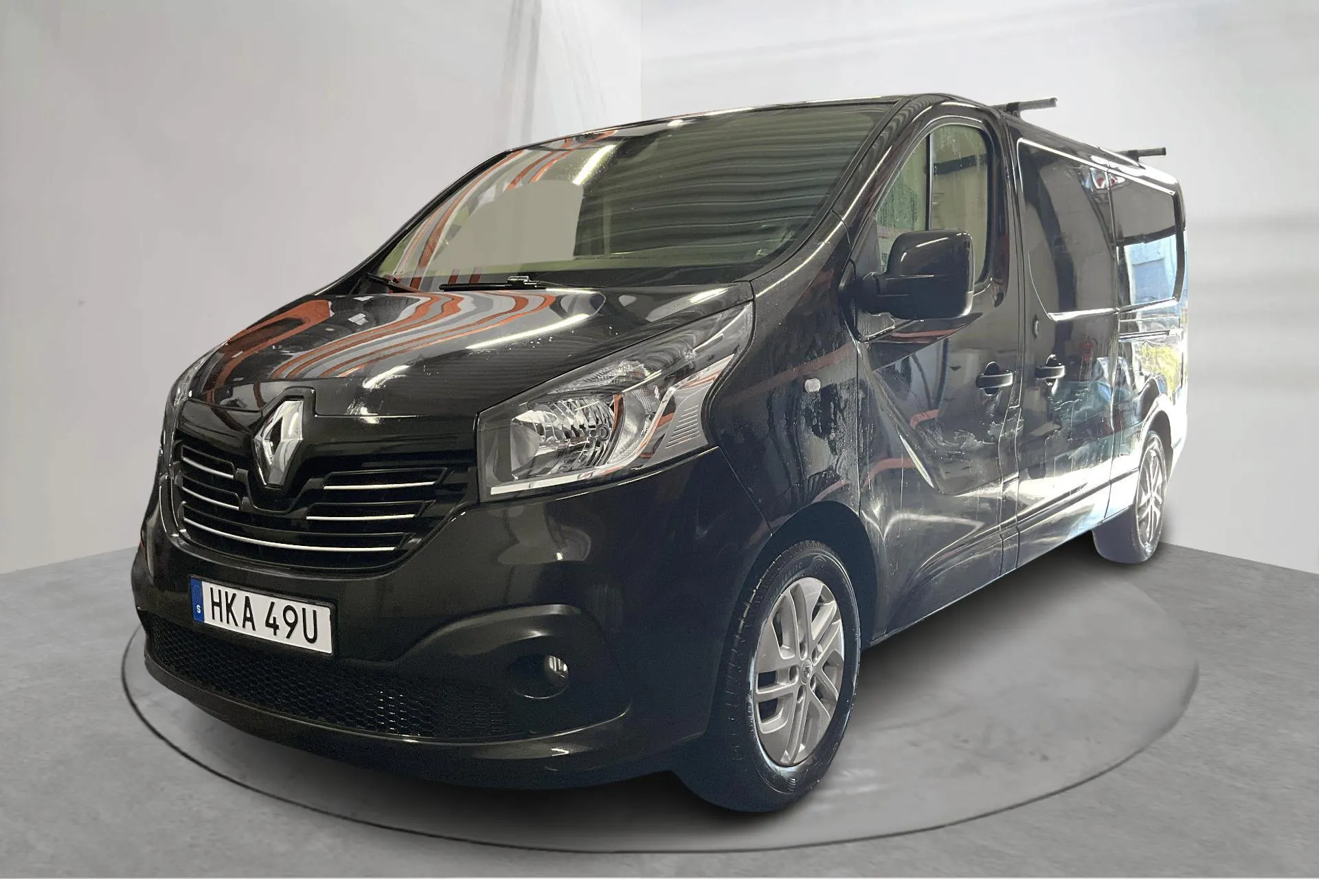 Presentation photo 1 of 18: Renault Trafic 1.6 dCi Skåp (125hk) - 46 660 km - Manual - black - 2019