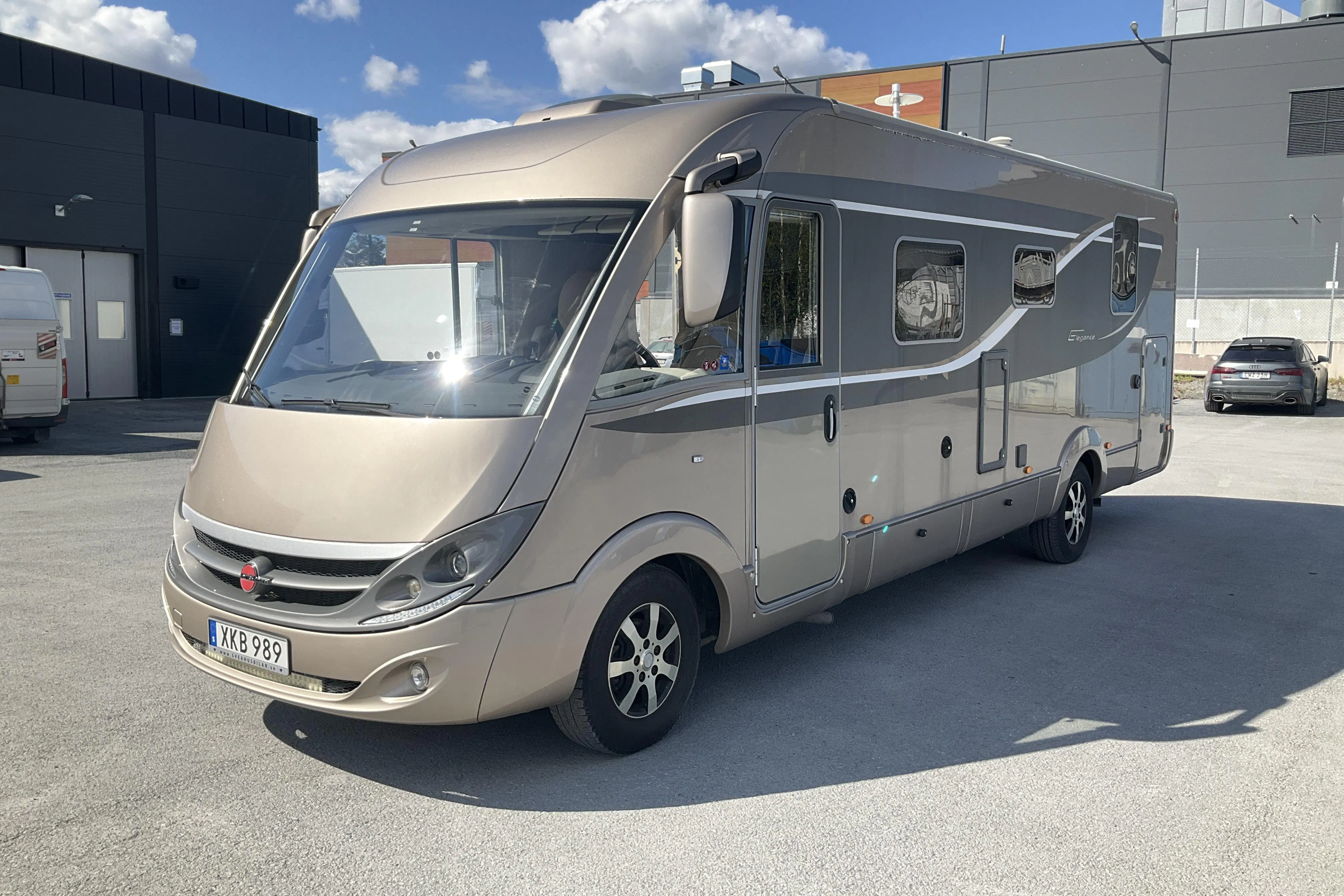 Presentationsfoto 1 av 66: FIAT burstner Elegance i 800 Husbil - 4 132 mil - Automat - 2014