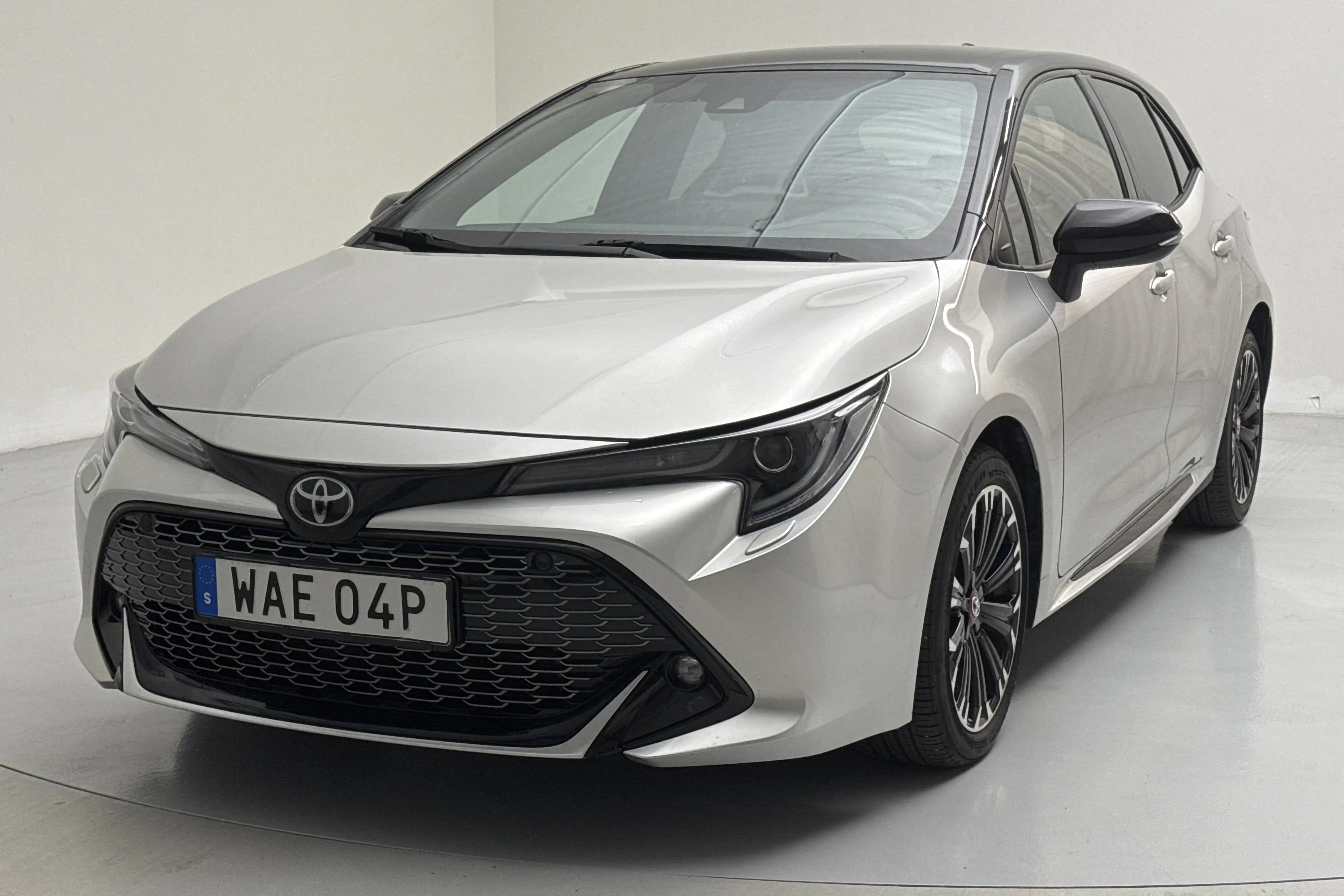 Toyota Corolla 1.8 Hybrid 5dr (122hk)