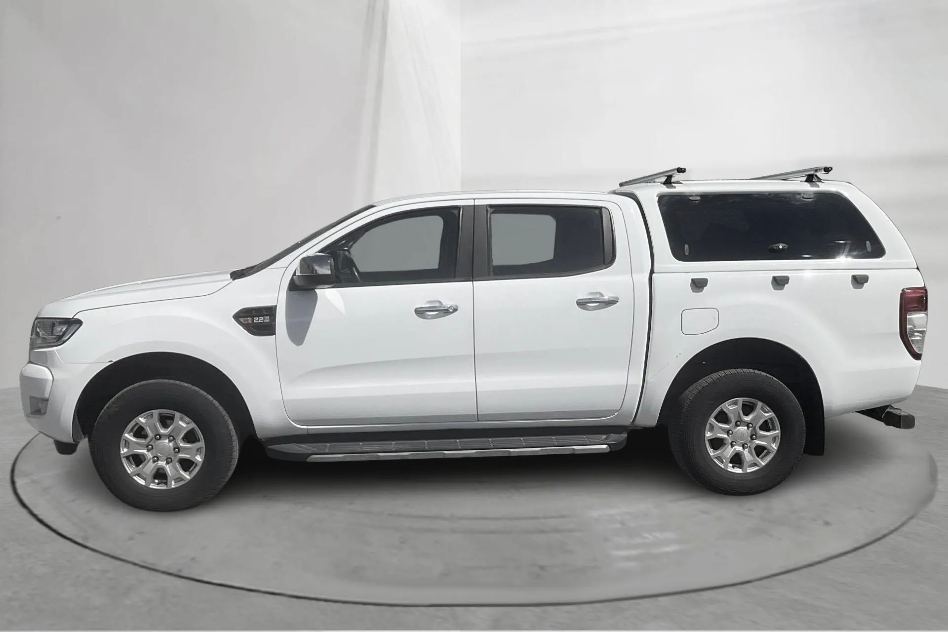 Presentationsfoto 2 av 12: Ford Ranger 2.2 TDCi 4WD (160hk) - 21 679 mil - Automat - vit - 2018
