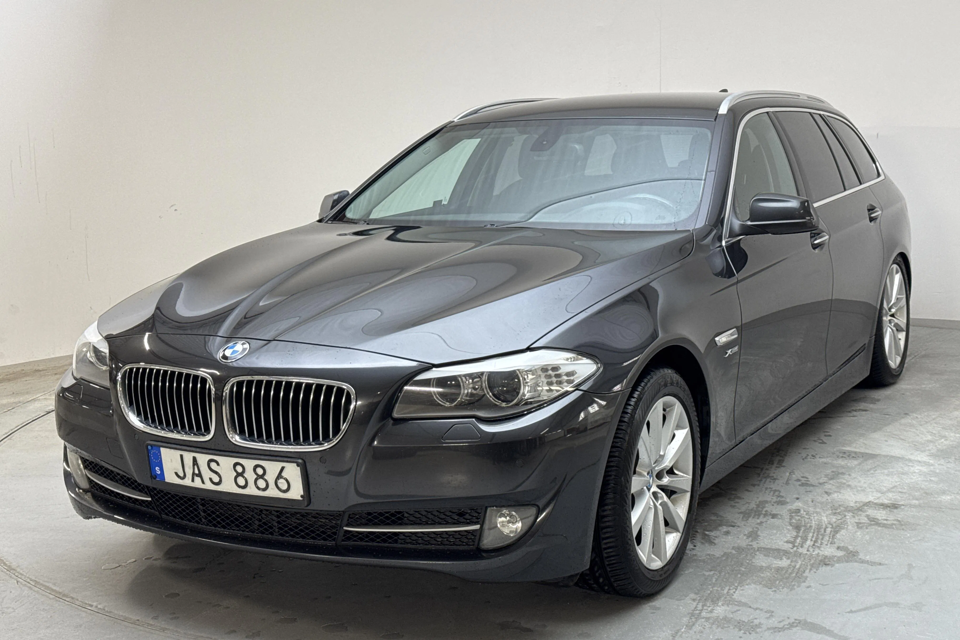 BMW 528i xDrive Touring, F11 (245hk)