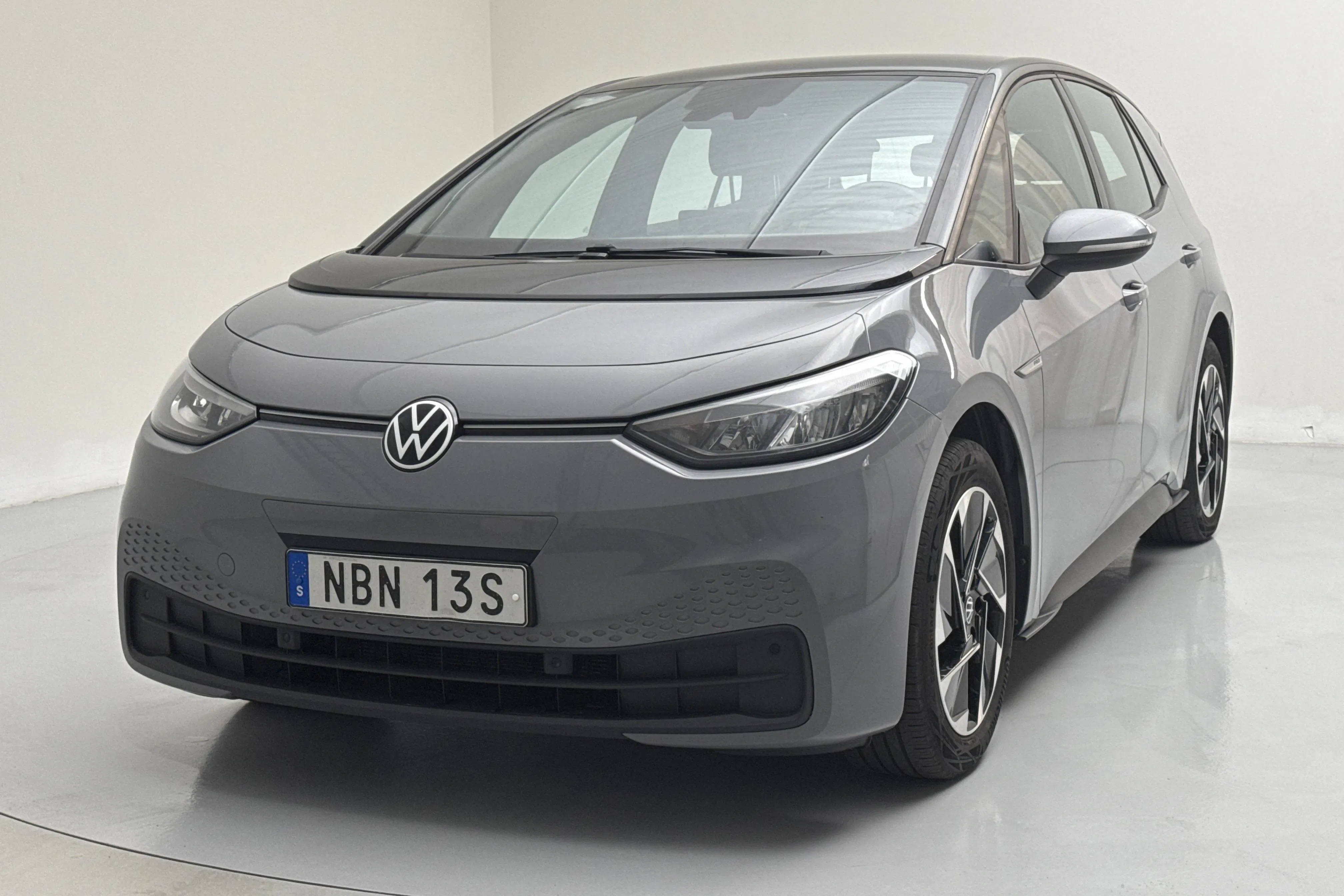 Presentationsfoto 1 av 16: VW ID.3 58kWh (204hk) - 17 142 mil - Automat - grå - 2021