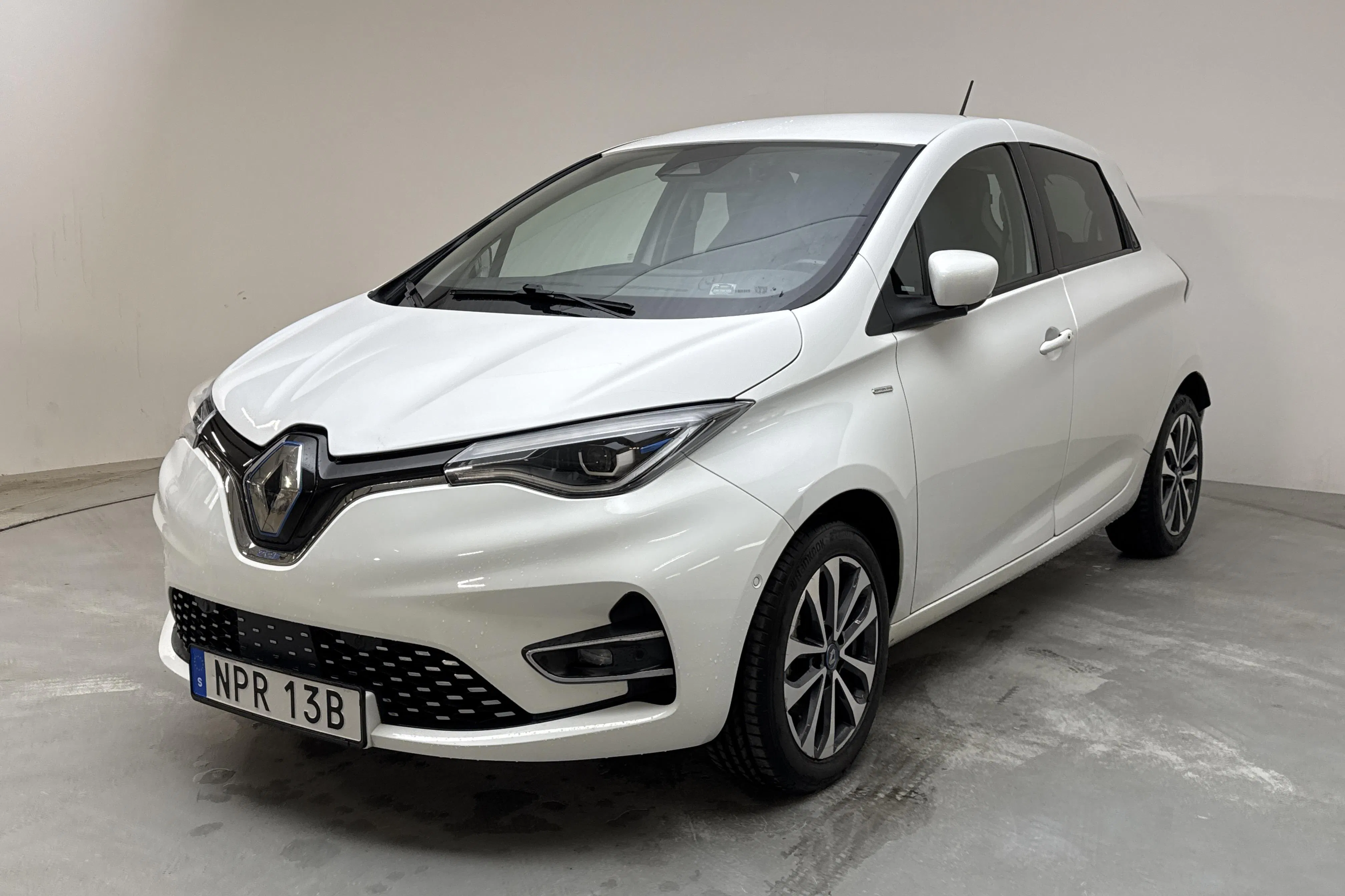 Presentationsfoto 1 av 17: Renault Zoe 52kWh R135 (135hk) - 8 843 mil - Automat - vit - 2020