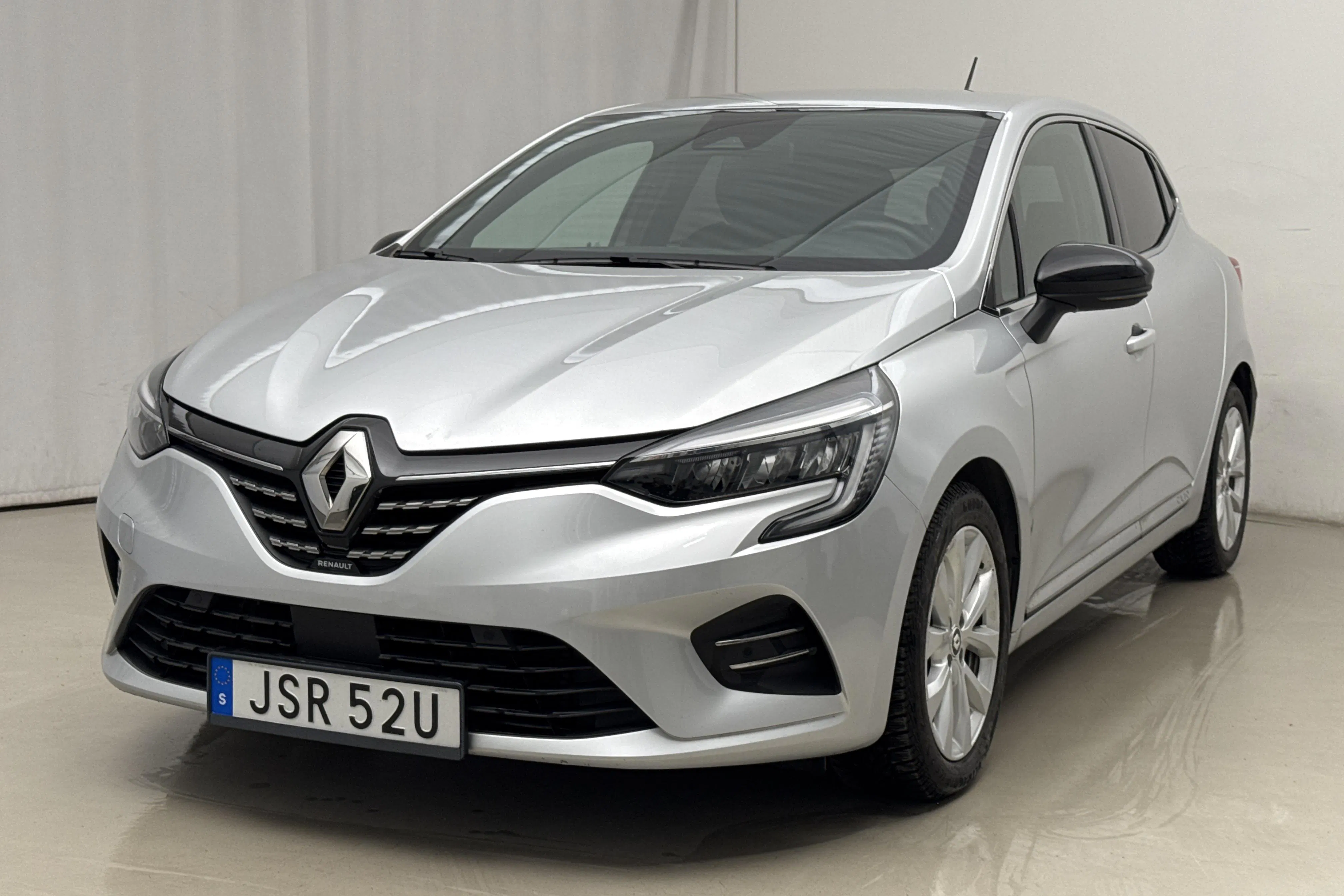 Presentationsfoto 1 av 18: Renault Clio V 1.6 E-TECH 5dr (145hk) - 4 508 mil - Automat - Light Grey - 2022