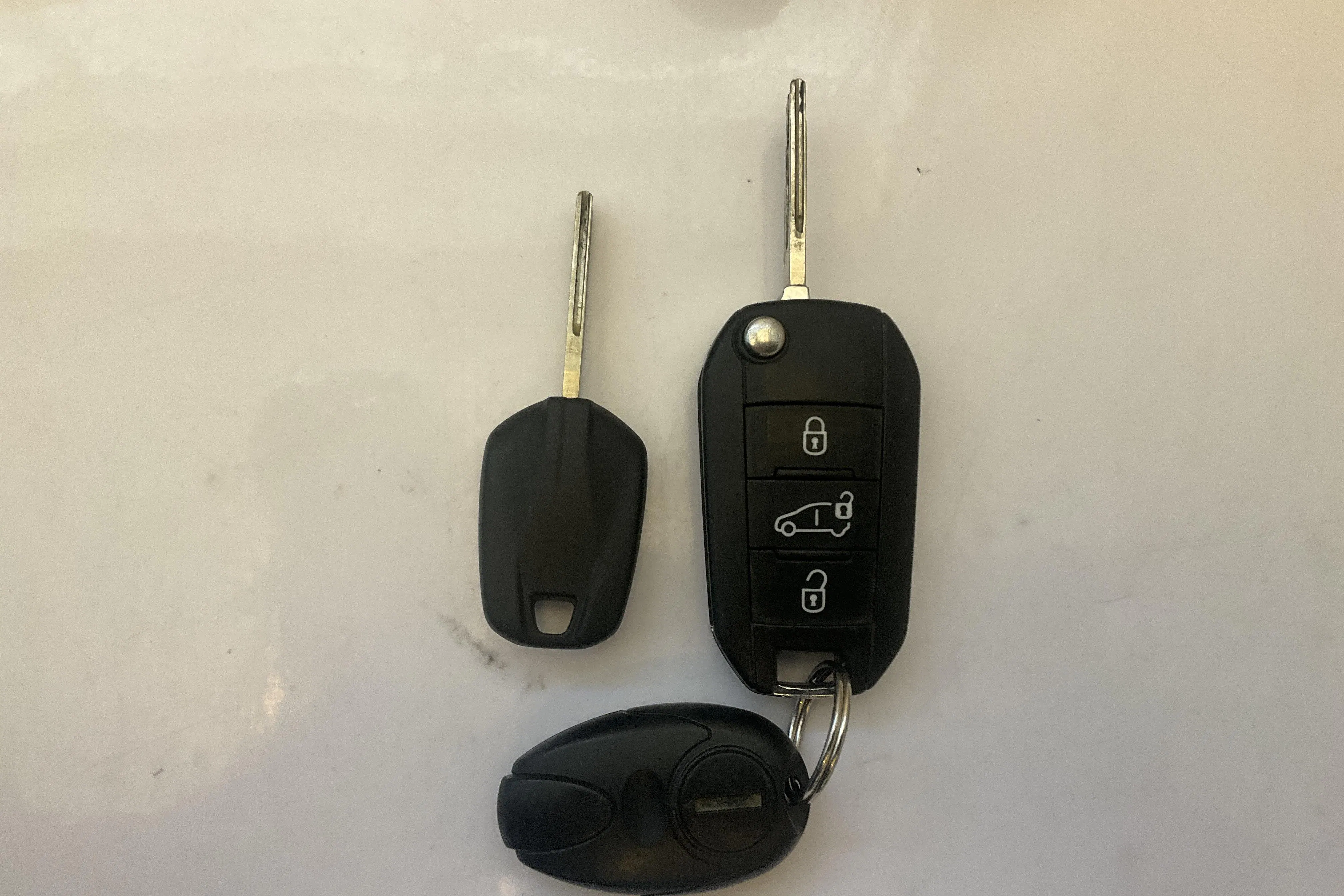 Presentationsfoto 10 av 10: Toyota PROACE 2.0D (120hk) - 7 195 mil - Automat - vit - 2021
