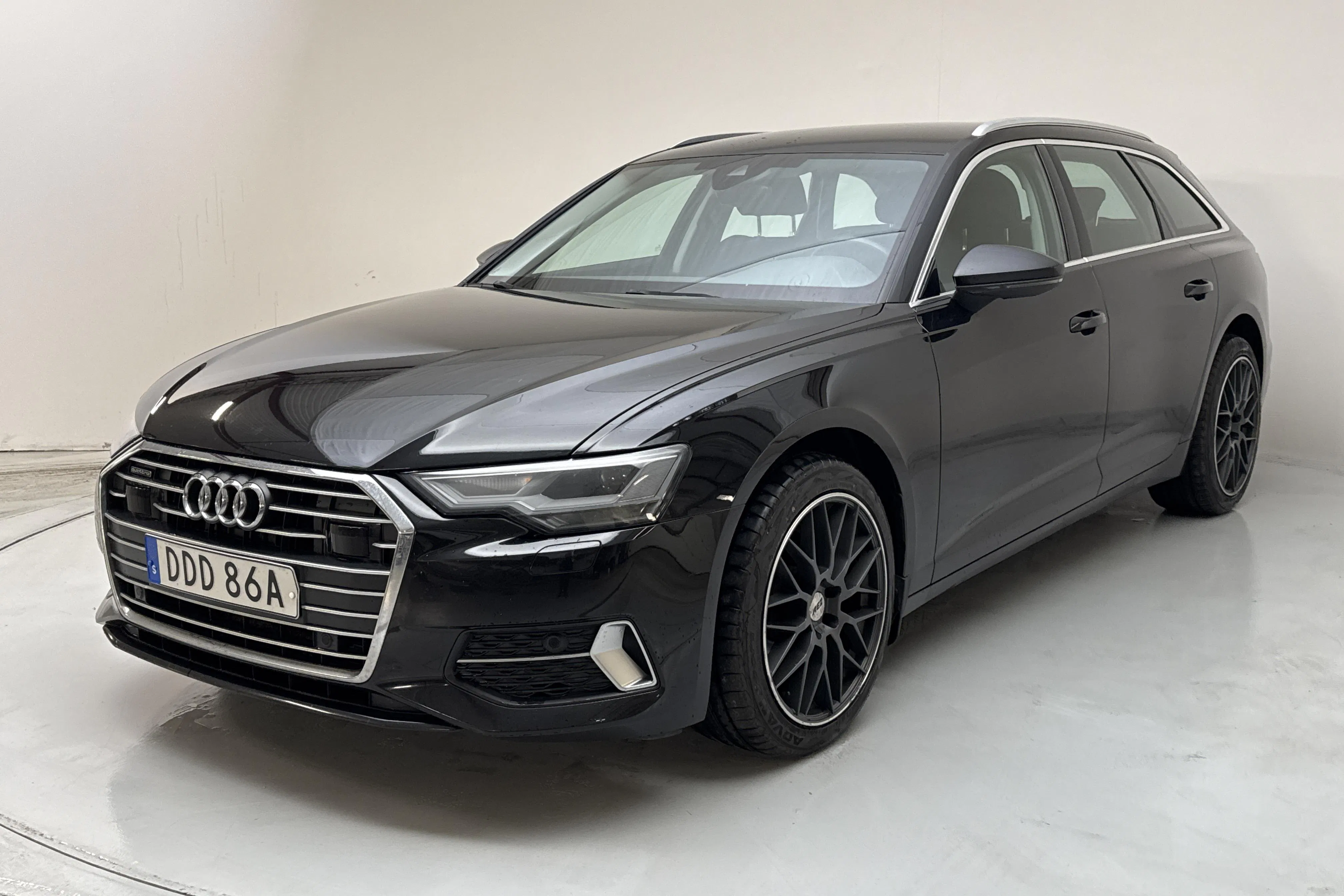 Presentationsfoto 1 av 15: Audi A6 Avant 40 TDI quattro (204hk) - 17 761 mil - Automat - svart - 2020
