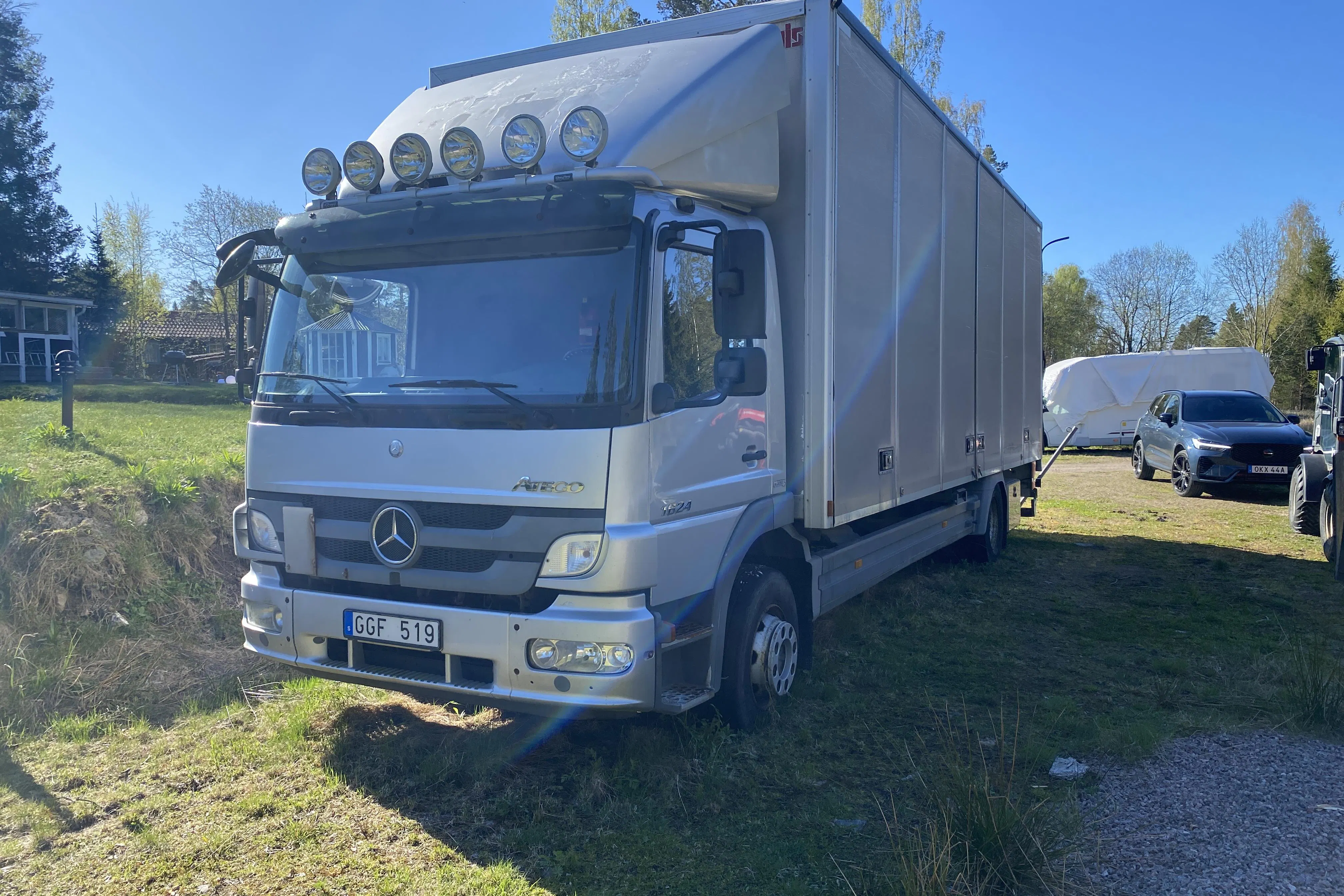 Presentationsfoto 1 av 40: MERCEDES ATEGO 1624 - 396 566 km - Automat - 2013
