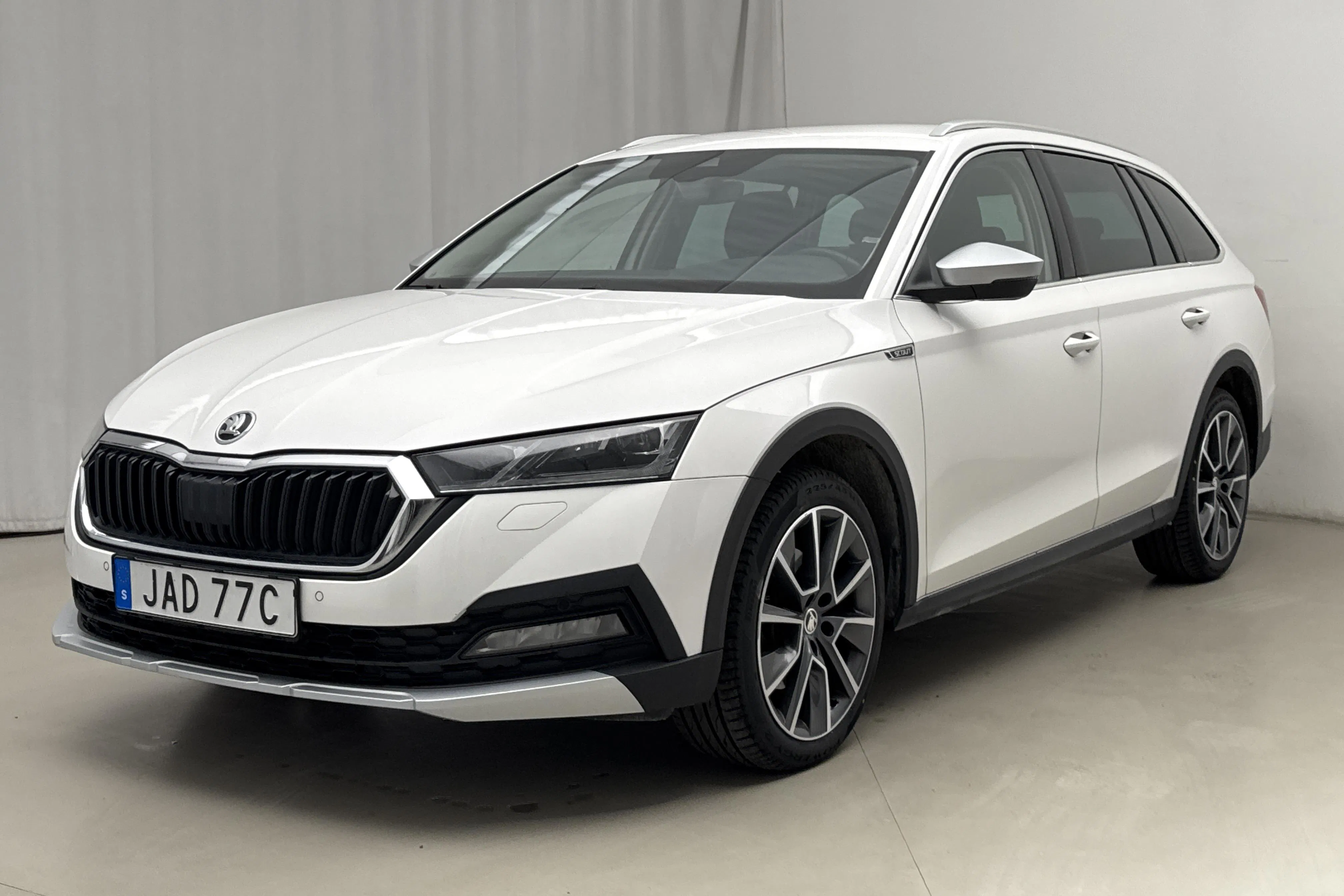 Skoda Octavia Scout 2.0 TDI 4X4 (150hk)