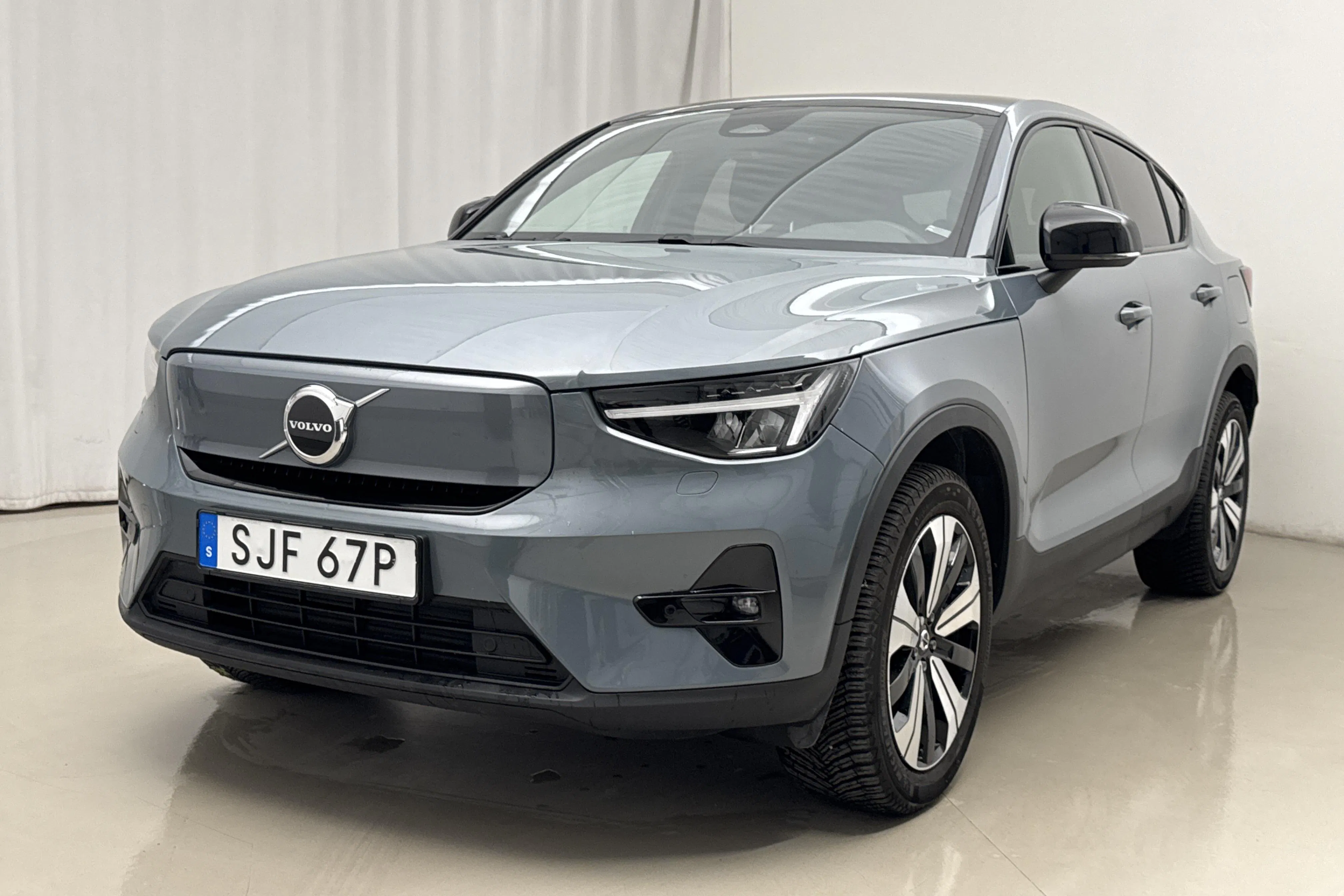 Presentation photo 1 of 24: Volvo C40 Recharge Twin (408hk) - 34 680 km - Automatic - gray - 2023