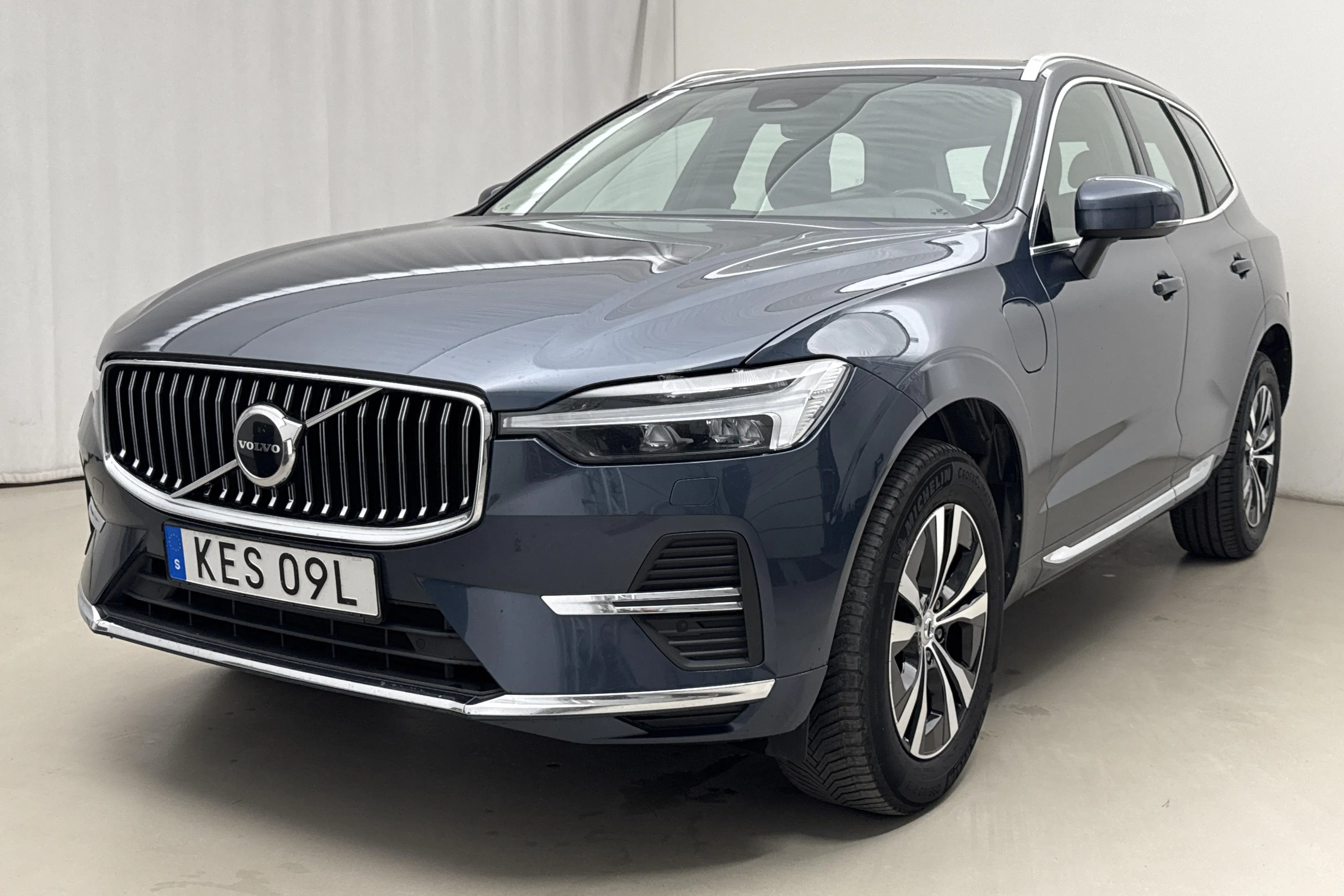 Presentation photo 1 of 26: volvo XC60 T6 AWD Recharge (350hk) - 131 650 km - Automatic - Dark Blue - 2023
