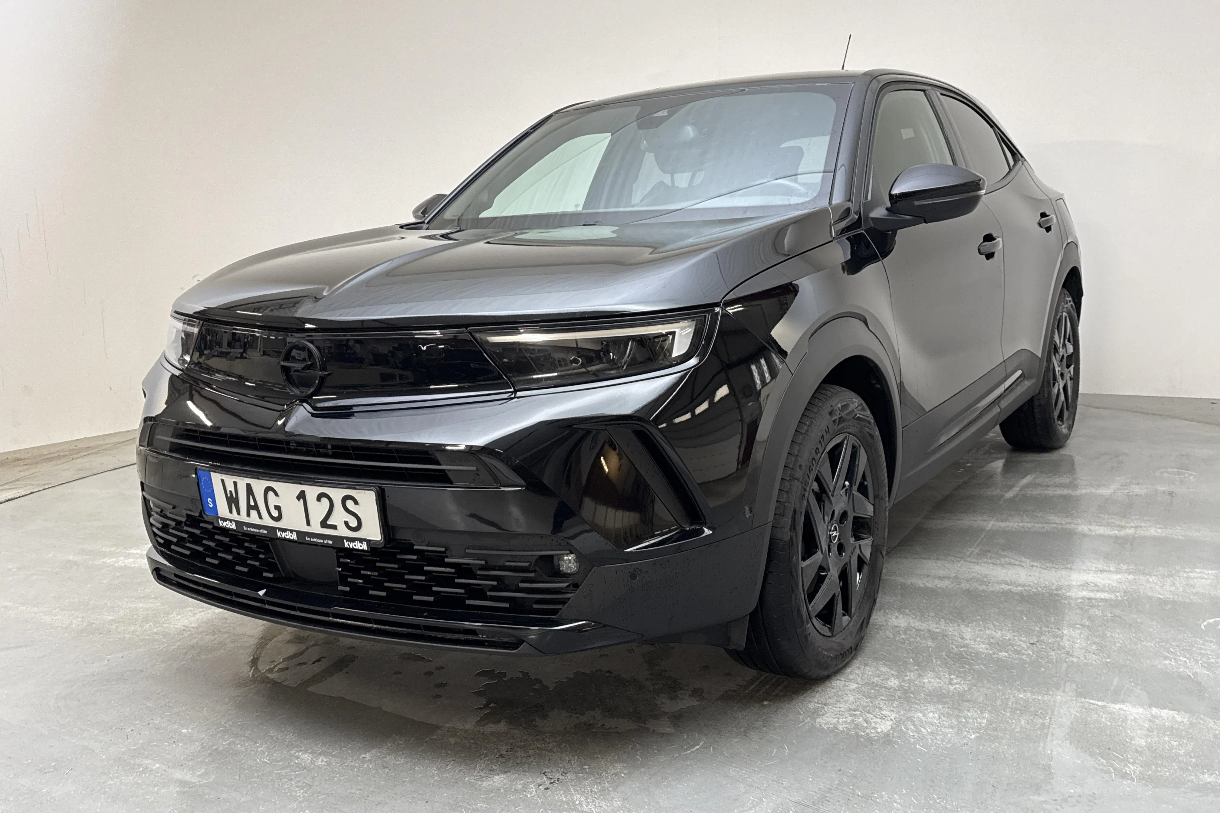 Presentationsfoto 1 av 13: Opel Mokka-e (136hk) - 4 899 mil - Automat - svart - 2022