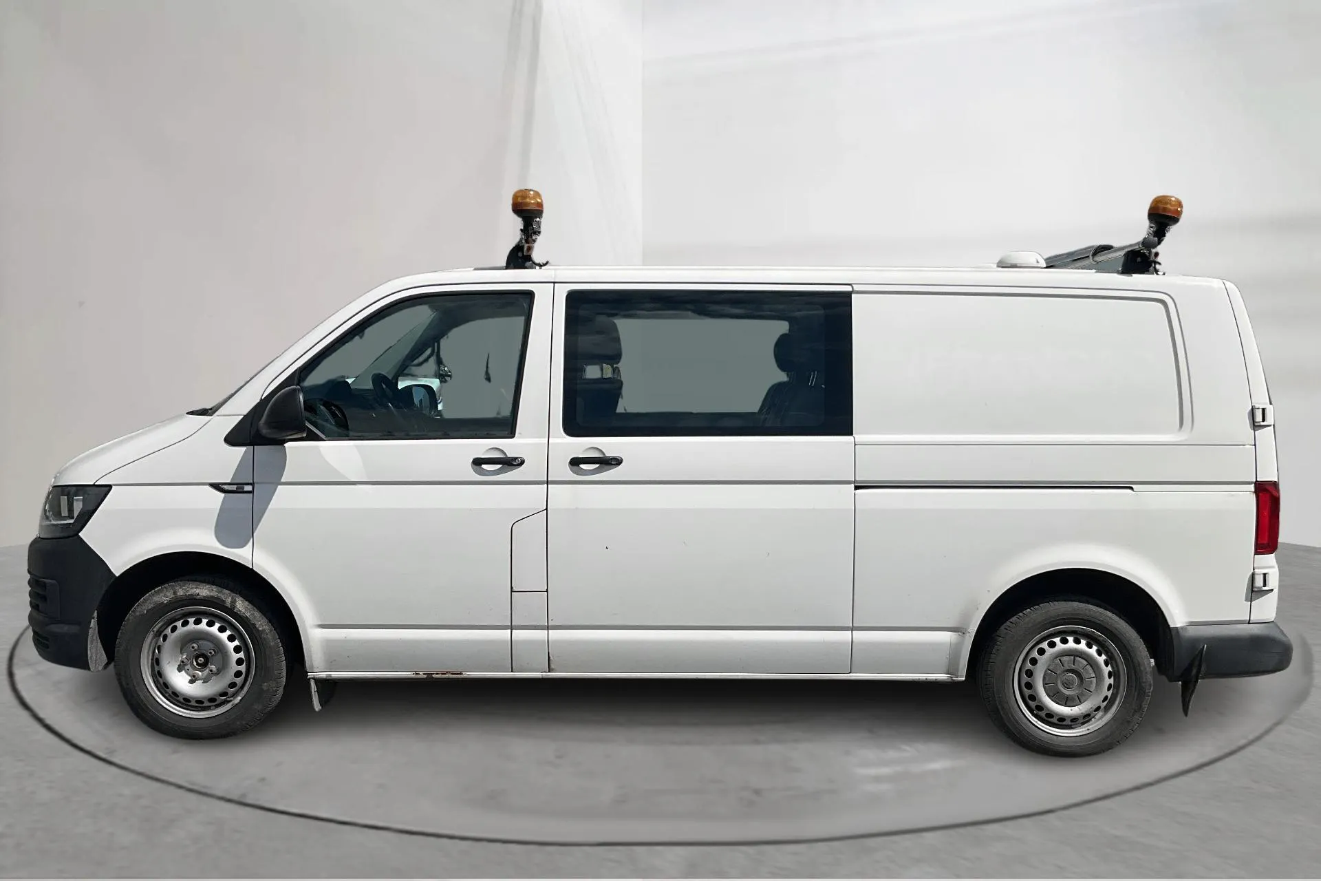 Presentation photo 2 of 12: VW Transporter T6 2.0 TDI BMT Skåp 4MOTION (150hk) - 159 700 km - Manual - white - 2017