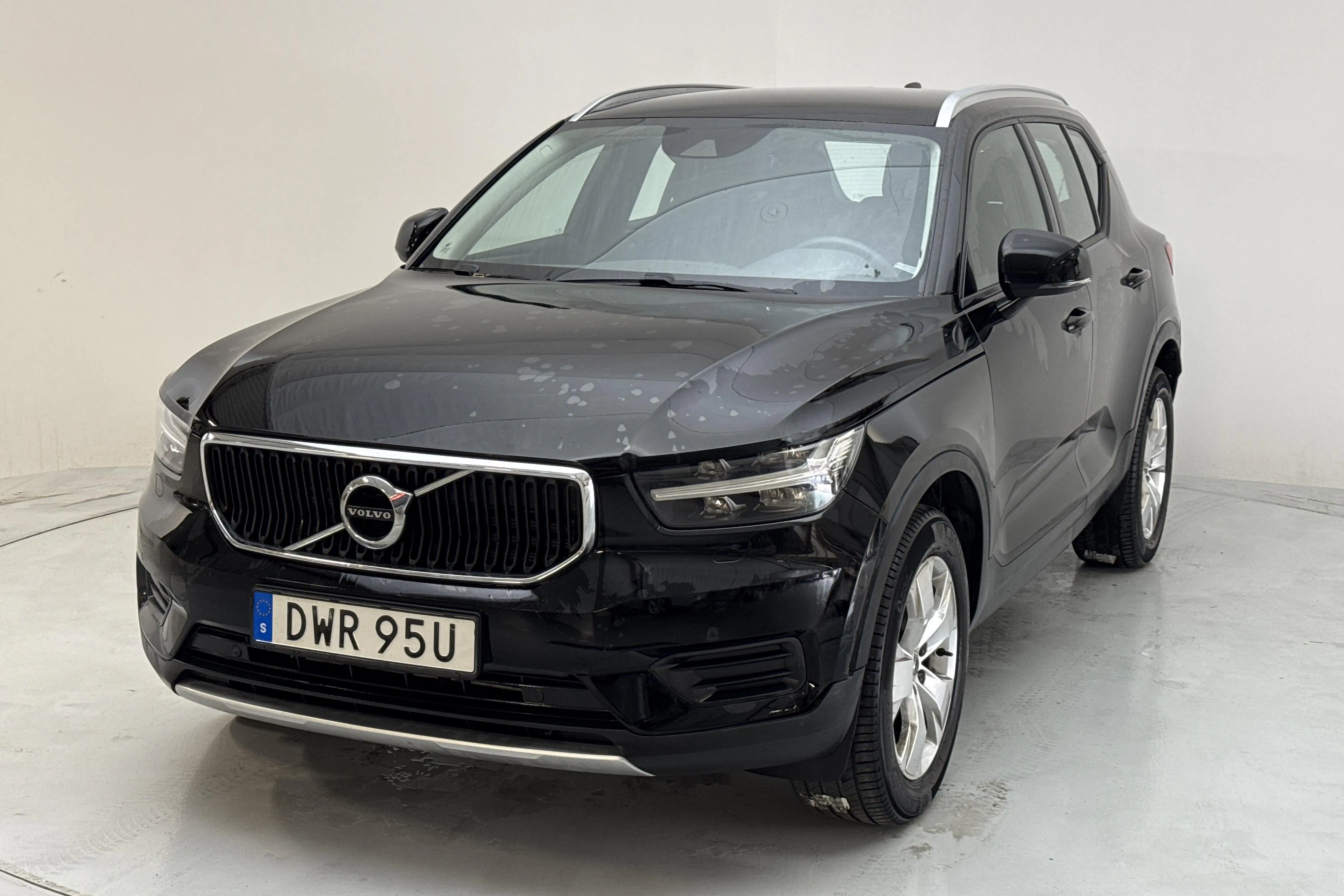 Volvo XC40 T2 2WD (129hk)