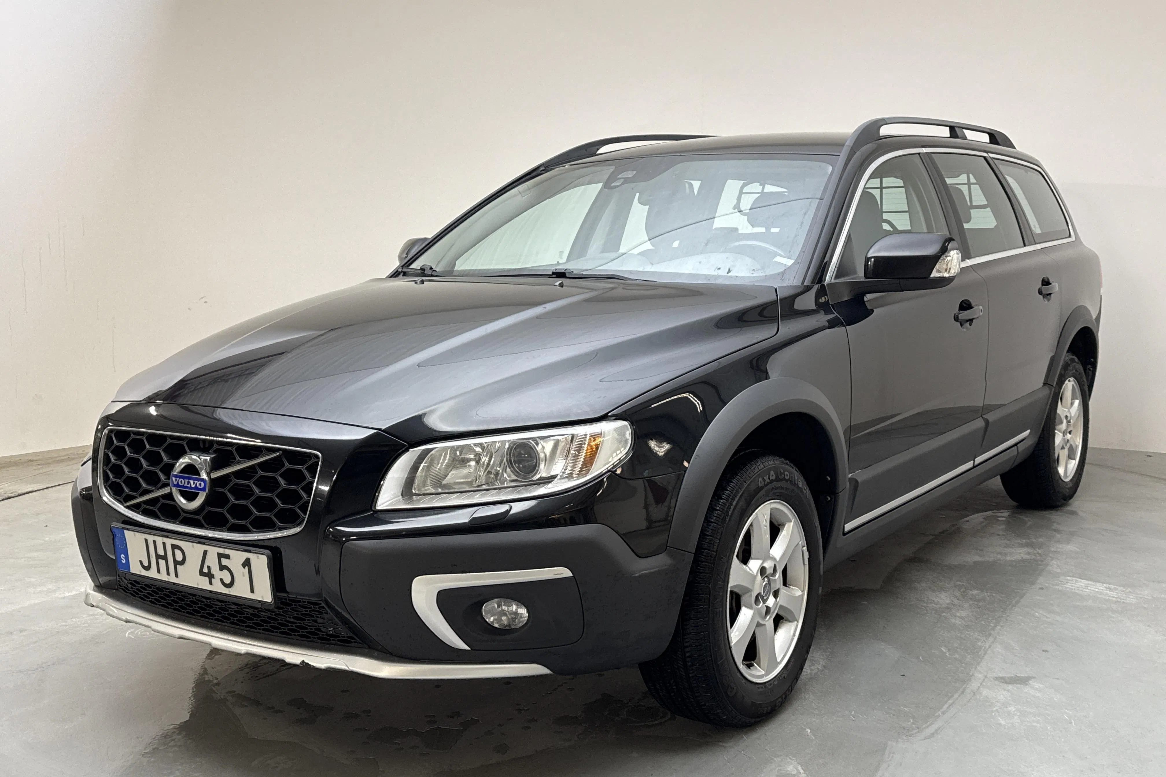 Presentation photo 1 of 14: Volvo XC70 II D4 2WD (181hk) - 224 320 km - Manual - black - 2015