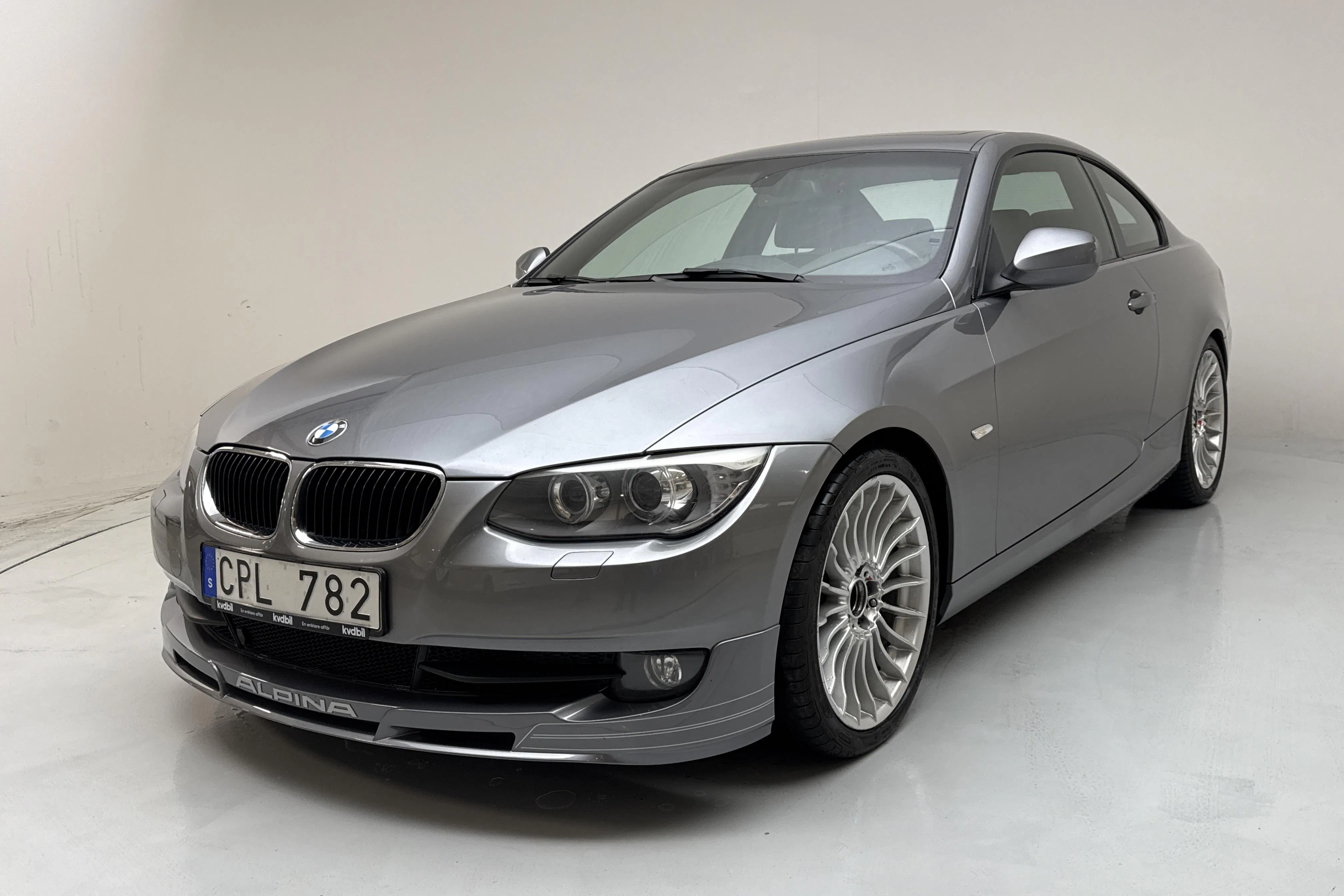 Presentation photo 1 of 24: Alpina ALPINA D3 Bi-Turbo Coupé Switch-Tronic (214hk) - 173 540 km - Automatic - gray - 2010
