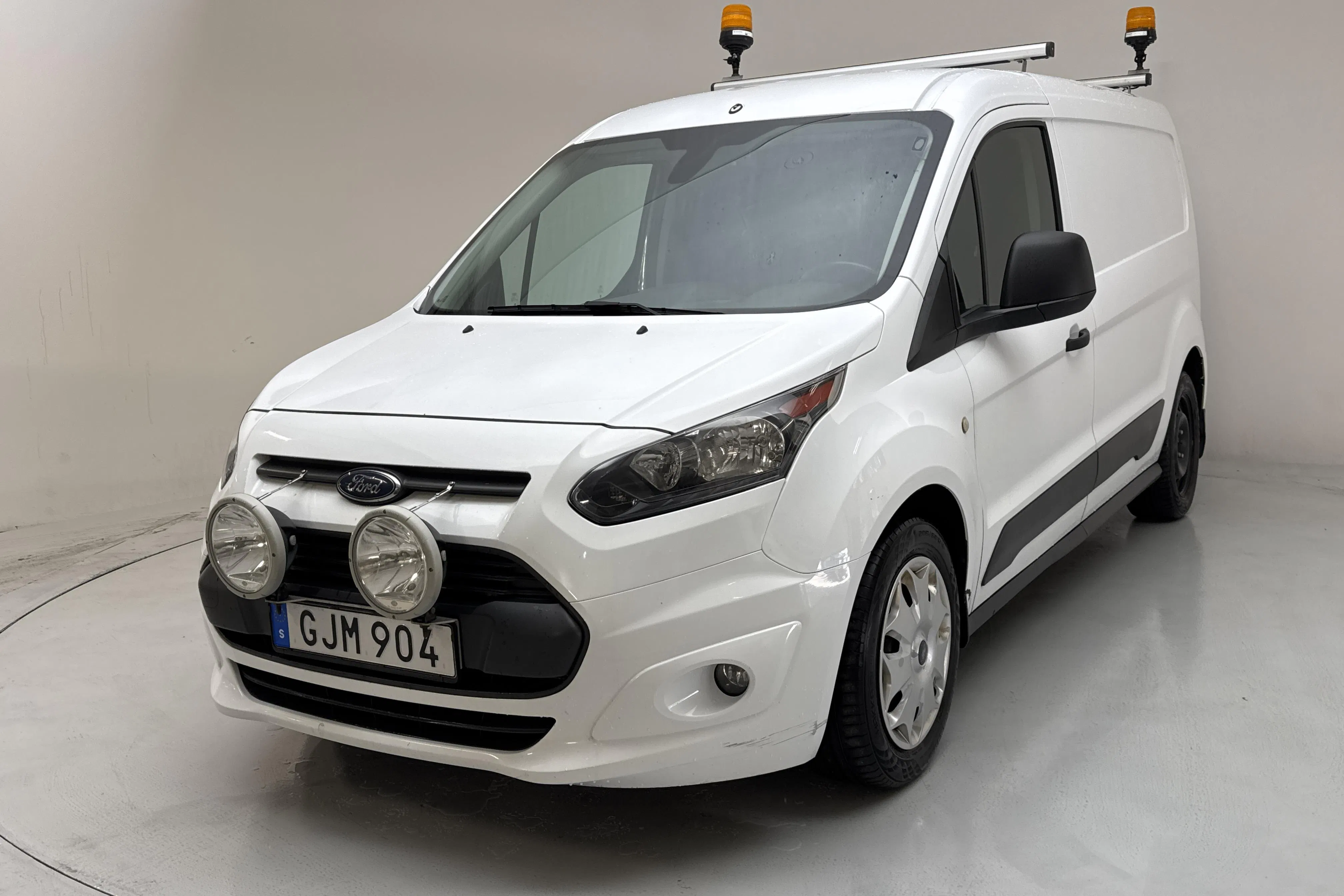 Presentation photo 1 of 13: Ford Transit Connect 1.5 TDCi (100hk) - 152 360 km - Manual - white - 2018