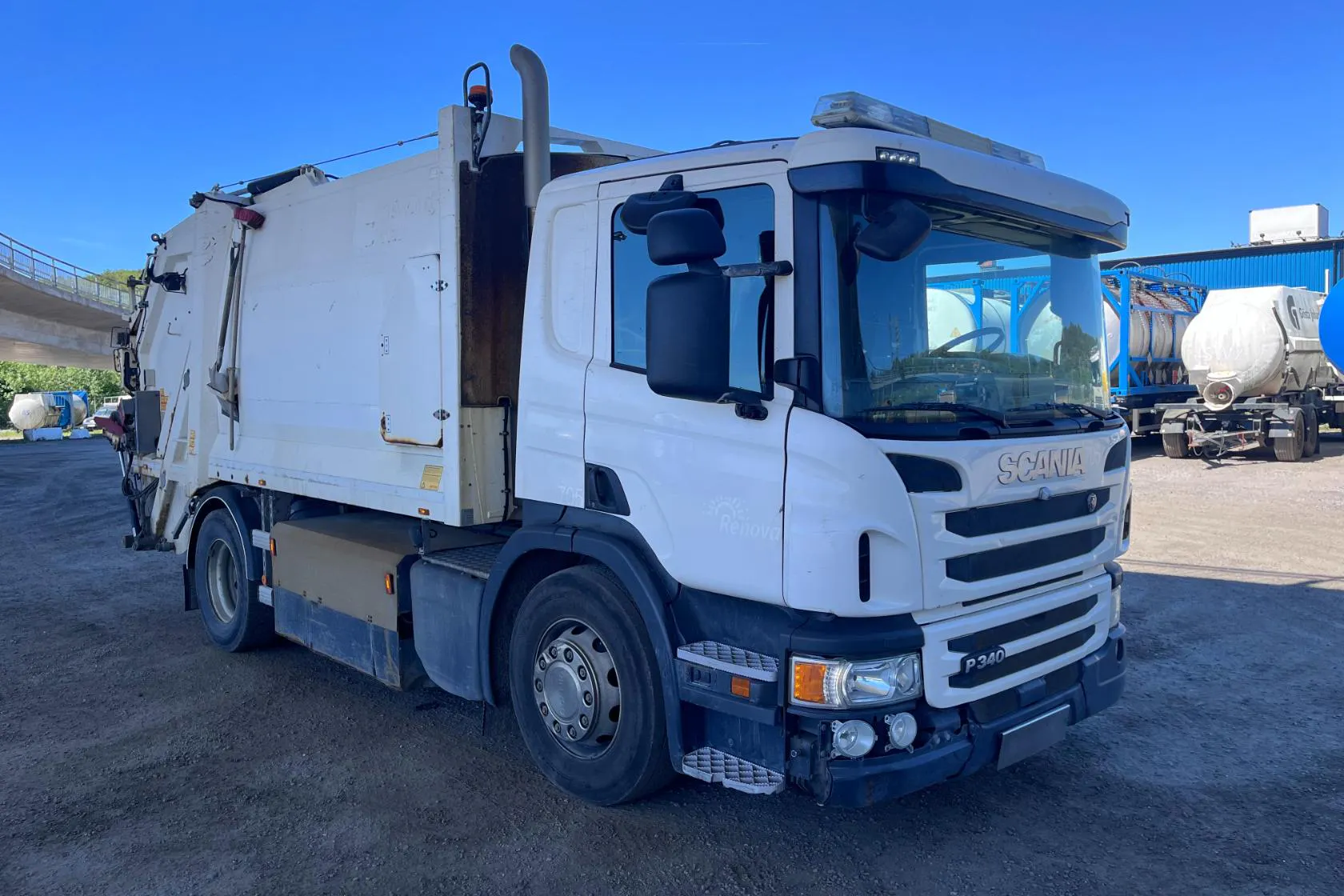 Presentationsfoto 2 av 93: SCANIA P340LB MNB (Metangas) - 1 521 560 km - Automat - vit - 2018