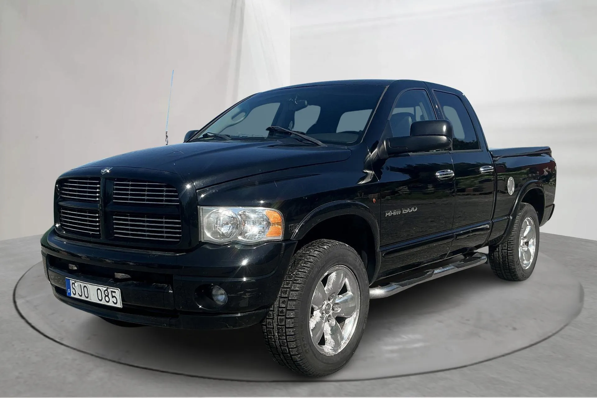 Presentation photo 1 of 15: DODGE RAM CL RAM 1500 Quad Cab 5.7 V8 HEMI (349hk) - 191 990 km - Automatic - black - 2004