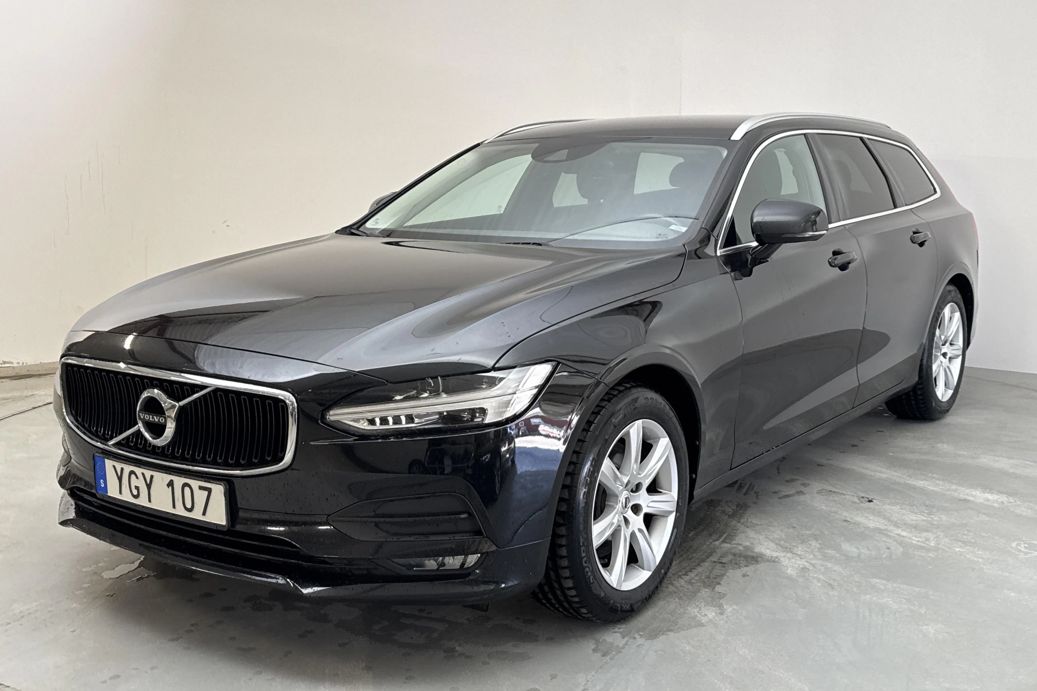 Presentation photo 1 of 15: Volvo V90 D4 (190hk) - 176 120 km - Automatic - black - 2017