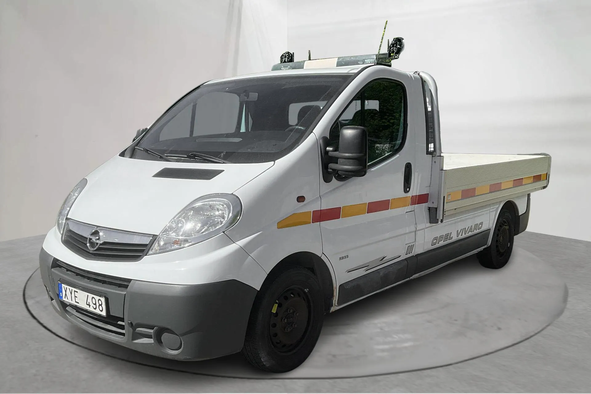 Presentation photo 1 of 13: Opel Vivaro 2.0 CDTI Floor Cab/Chassi (114hk) - 136 180 km - Manual - white - 2007