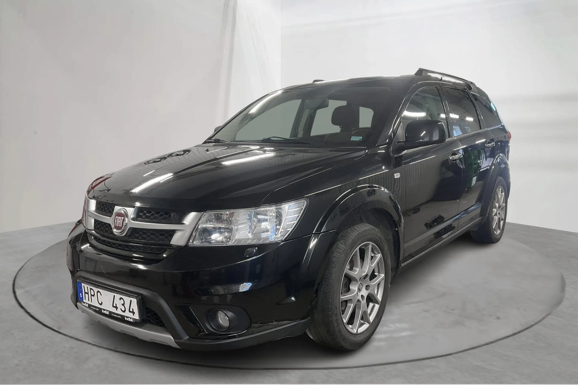 Presentationsfoto 1 av 16: Fiat Freemont 2.0 Multijet AWD (170hk) - 8 103 mil - Automat - svart - 2013