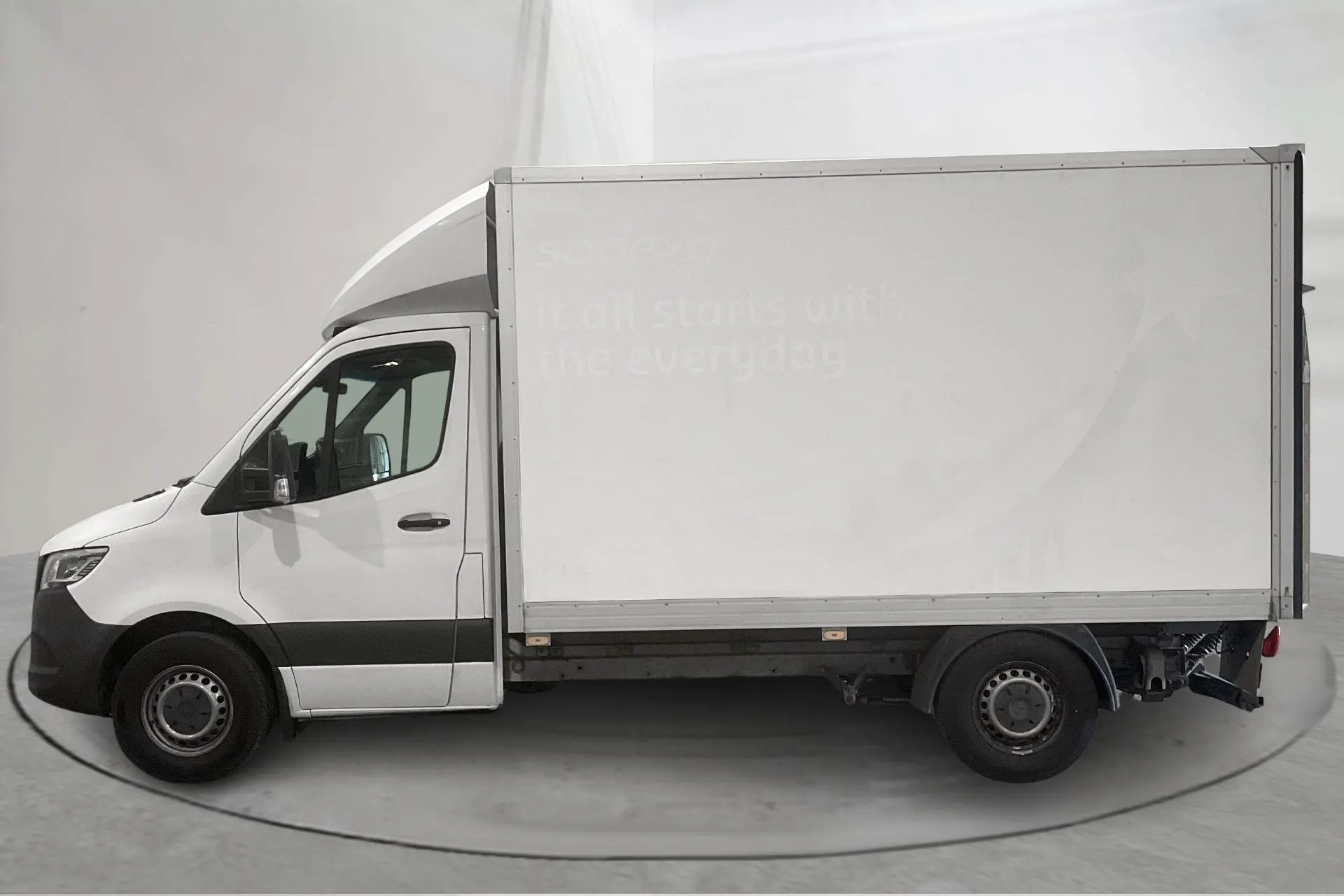 Presentationsfoto 2 av 14: Mercedes Sprinter 317 CDI RWD Volymskåp  (170hk) - 15 187 mil - Automat - vit - 2022