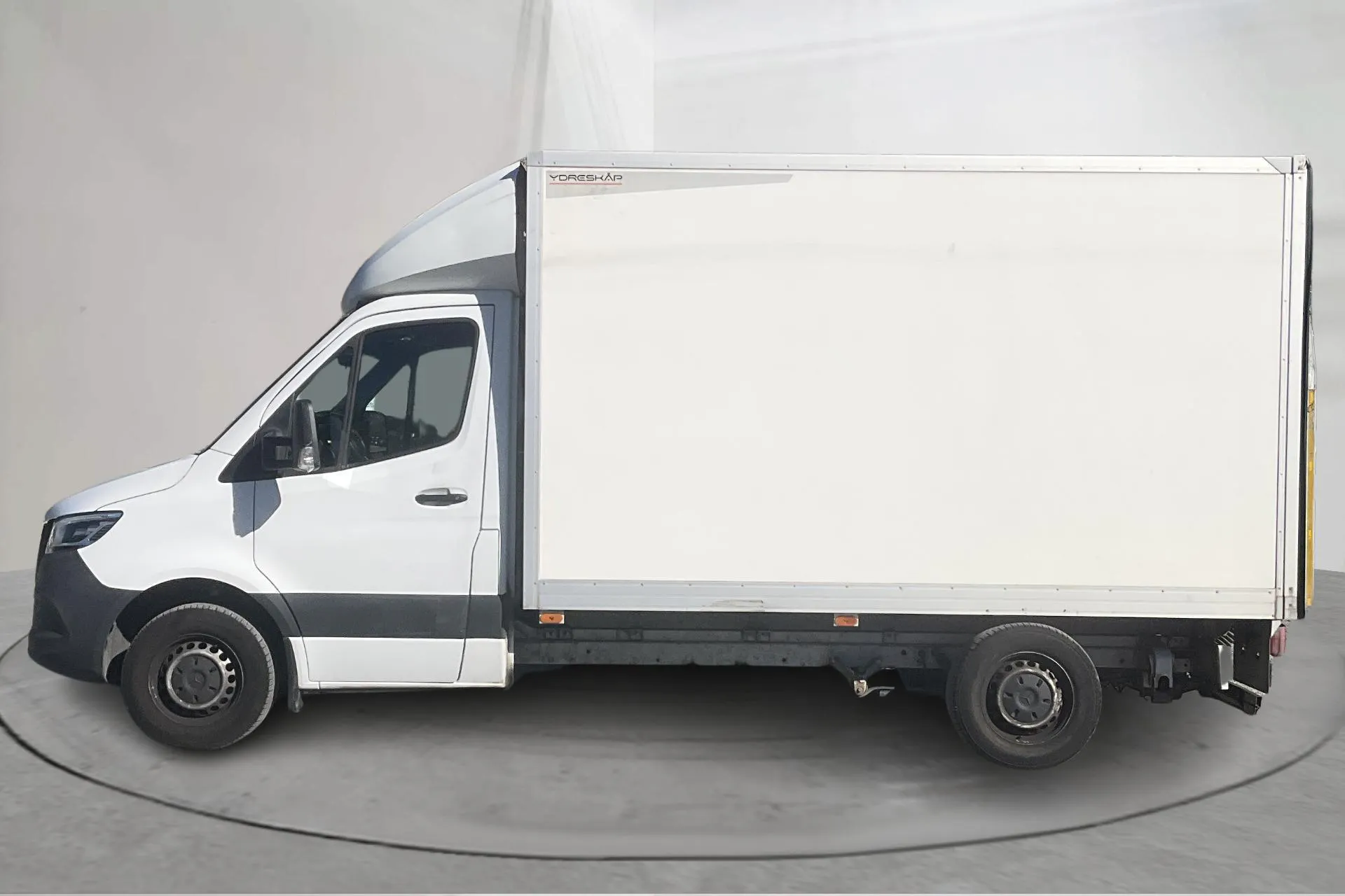 Presentation photo 2 of 13: Mercedes Sprinter 317 CDI RWD Volymskåp  (170hk) - 170 700 km - Automatic - white - 2022