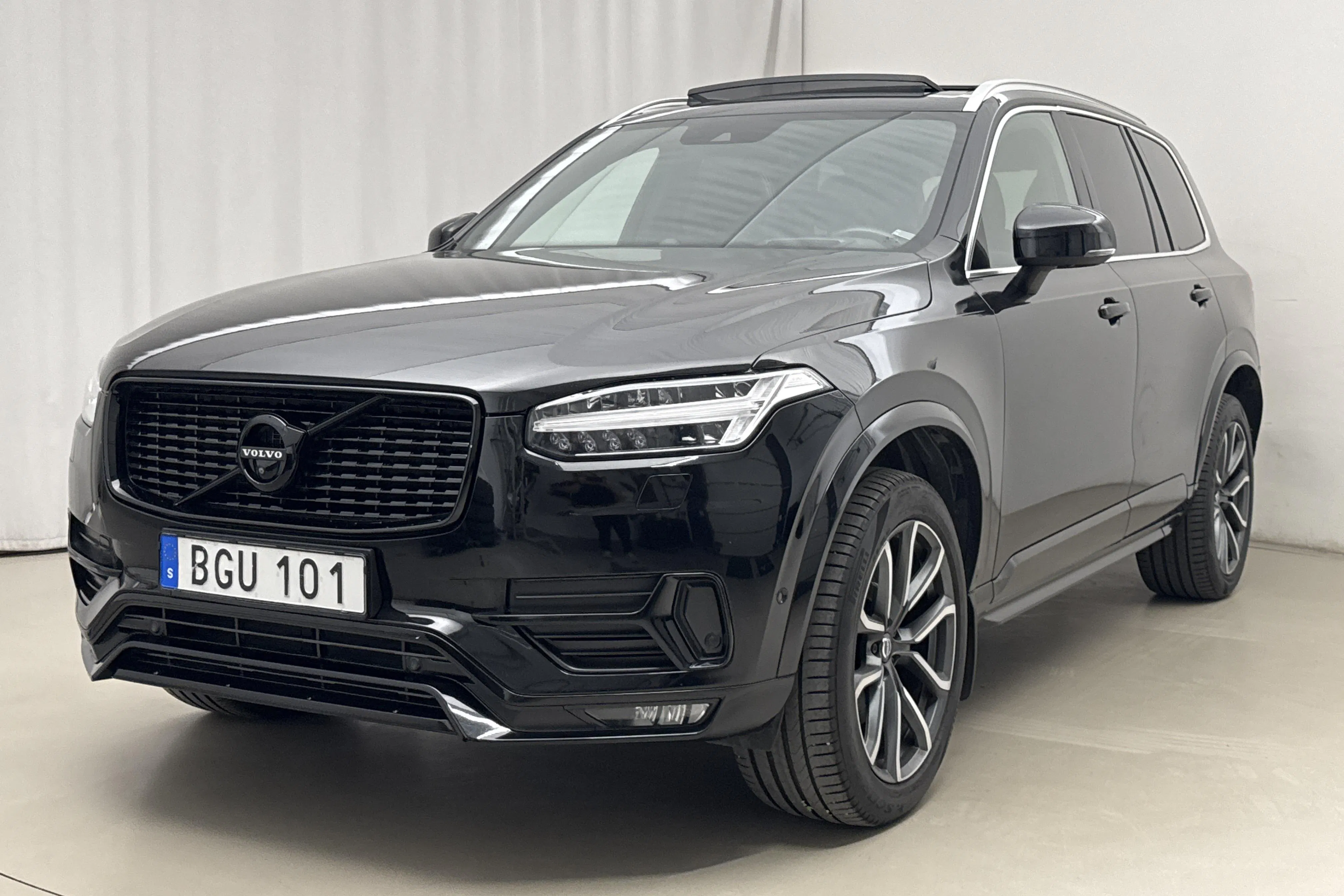 Presentation photo 1 of 26: Volvo XC90 D5 AWD (235hk) - 165 090 km - Automatic - black - 2017