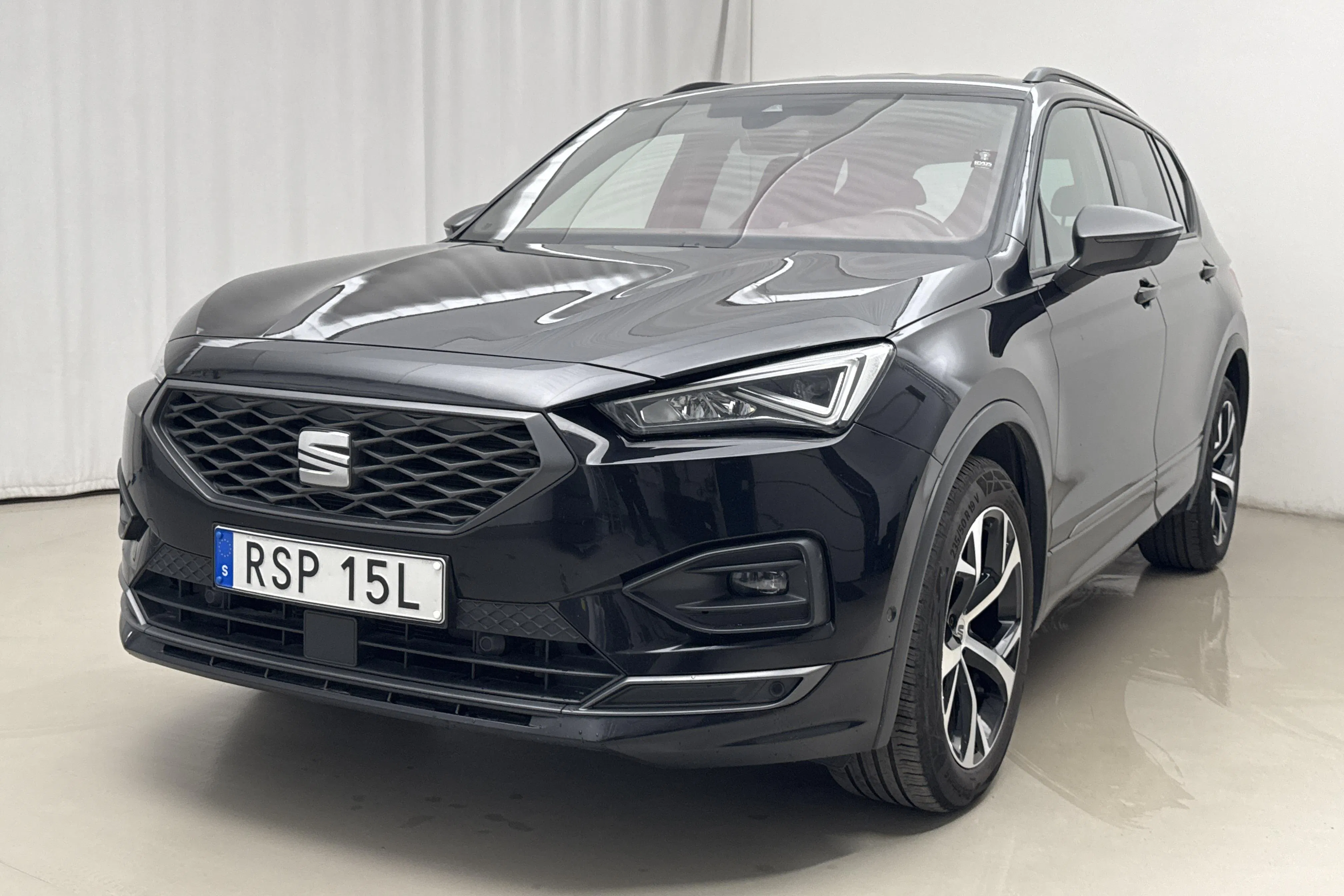 Presentationsfoto 1 av 19: Seat Tarraco 2.0 TSI 4Drive (245hk) - 28 715 mil - Automat - svart - 2021