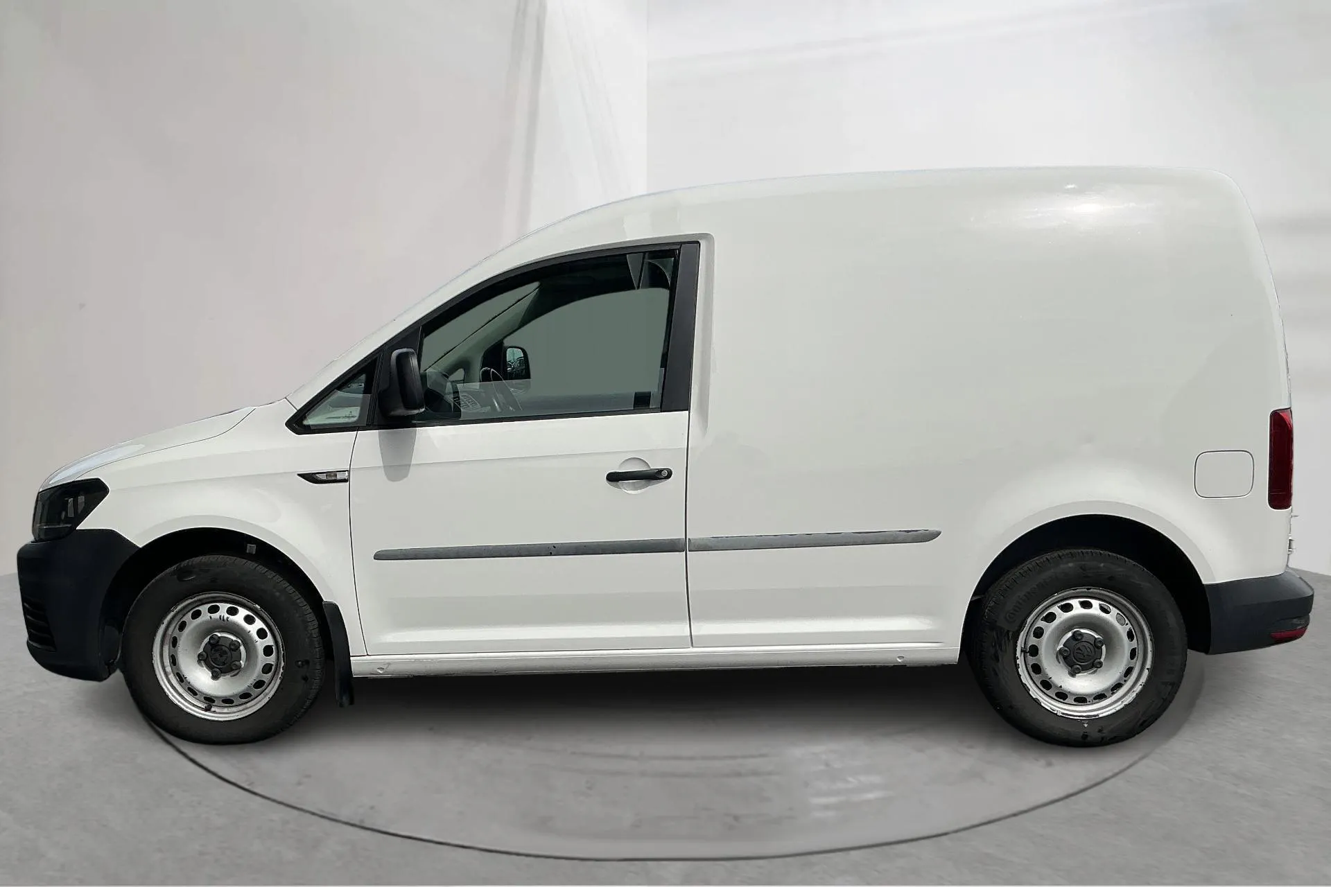 Presentationsfoto 2 av 14: VW Caddy 2.0 TDI Skåp (75hk) - 16 767 mil - Manuell - vit - 2017