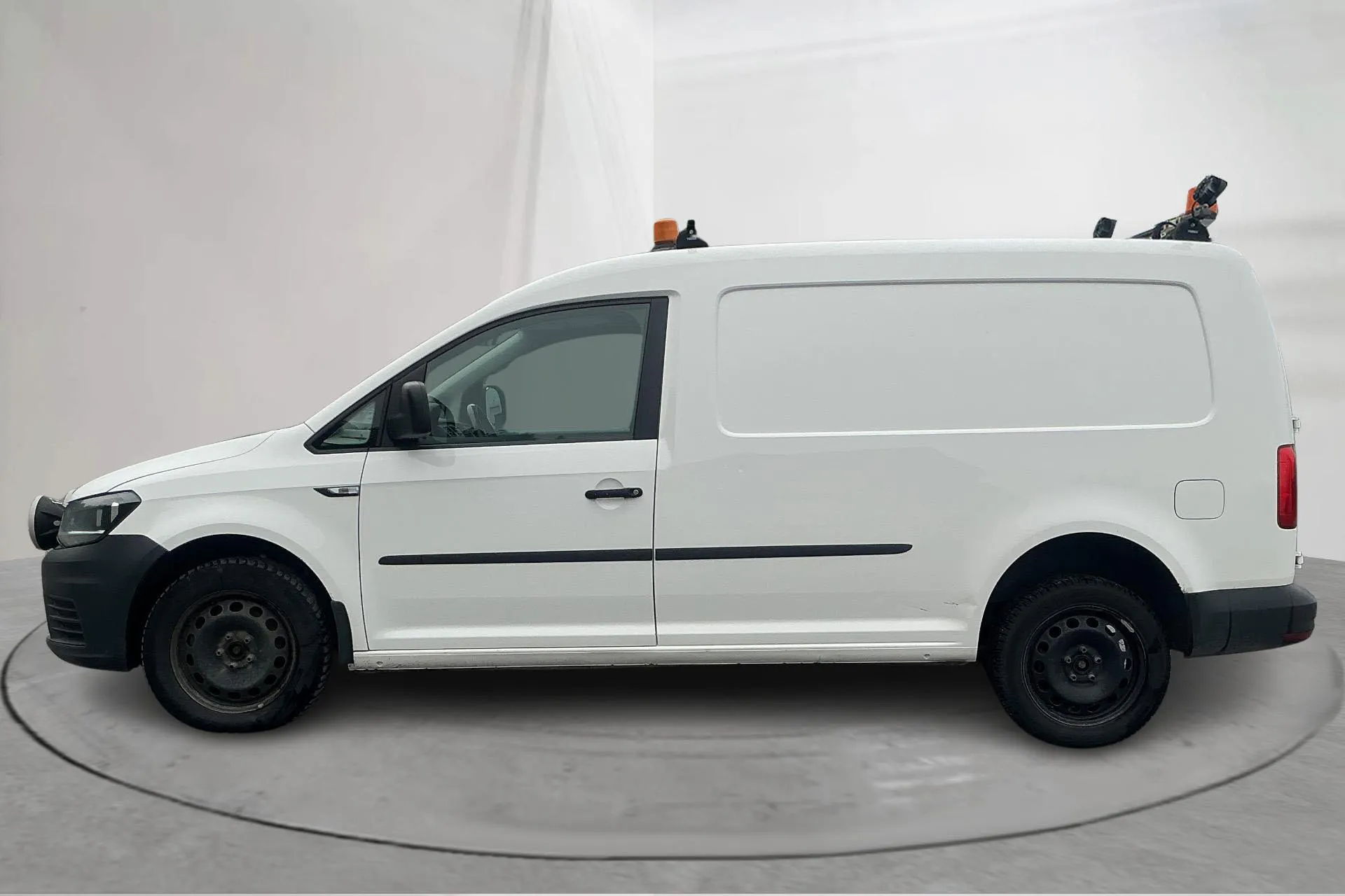 Presentation photo 2 of 15: VW Caddy 2.0 TDI Maxi Skåp 4MOTION (122hk) - 225 460 km - Manual - white - 2016