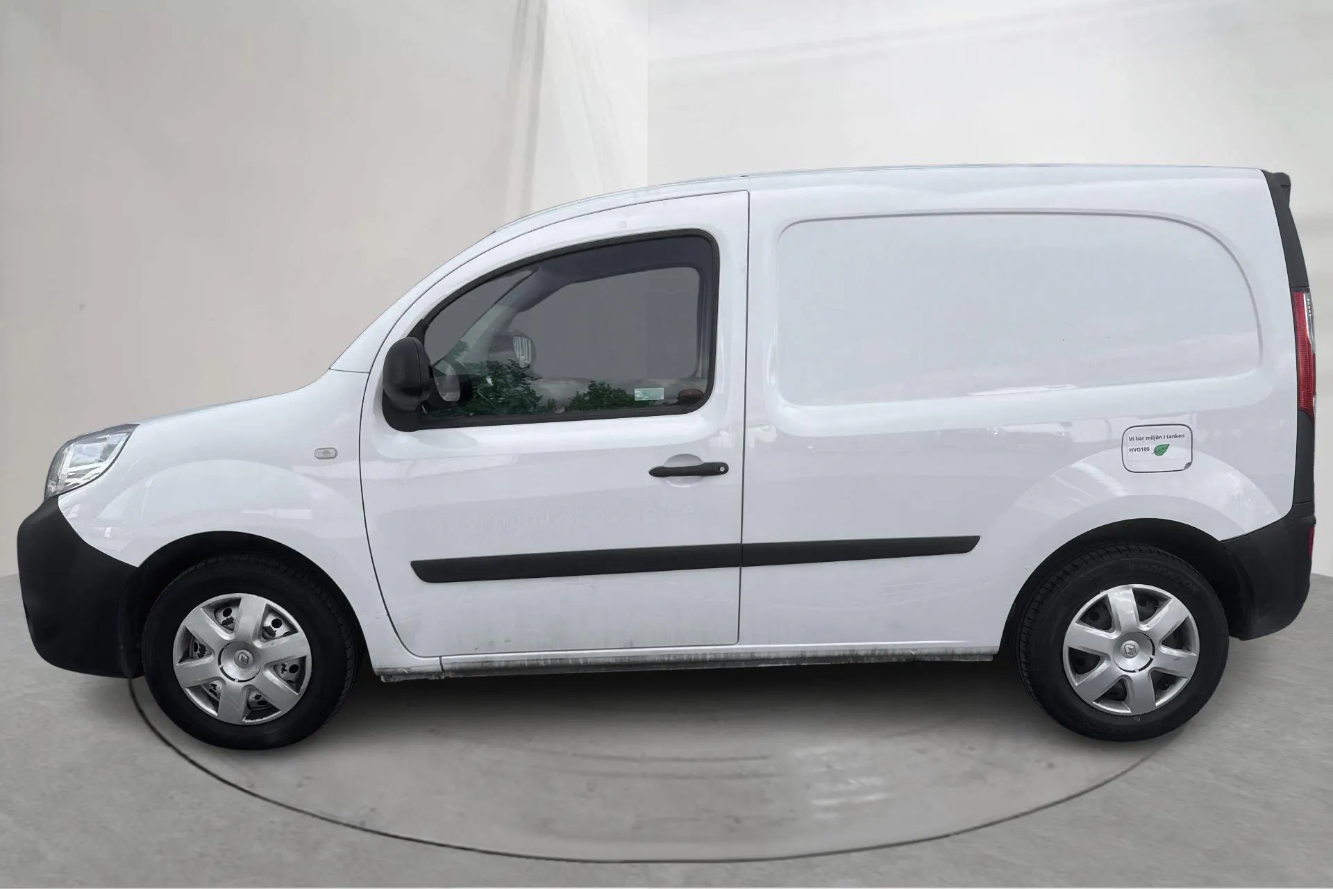 Presentationsfoto 2 av 14: Renault Kangoo 1.5 dCi Skåp (75hk) - 6 861 mil - Manuell - vit - 2015