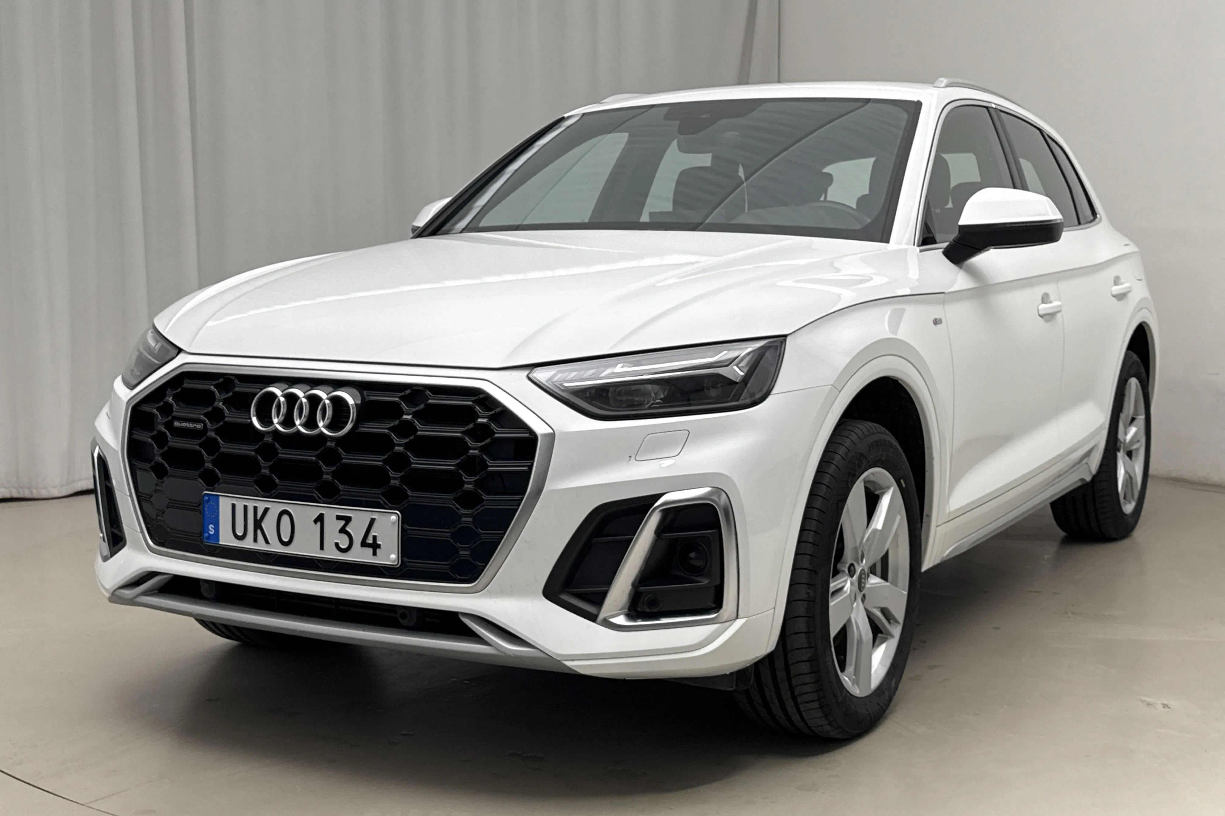 Presentation photo 1 of 22: Audi Q5 55 TFSI e quattro (367hk) - 53 330 km - Automatic - white - 2023