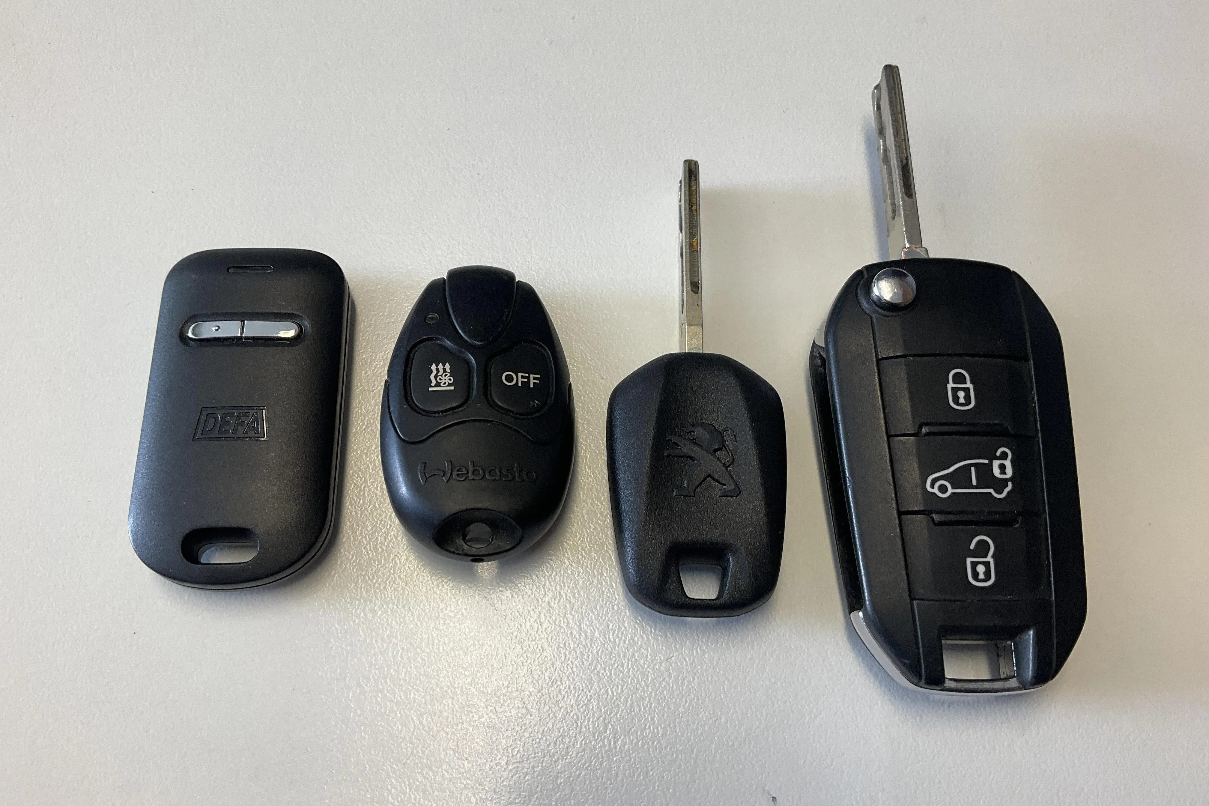 Presentationsfoto 14 av 14: Peugeot Partner 1.5 HDI Skåp (130hk) - 8 893 mil - Automat - vit - 2022