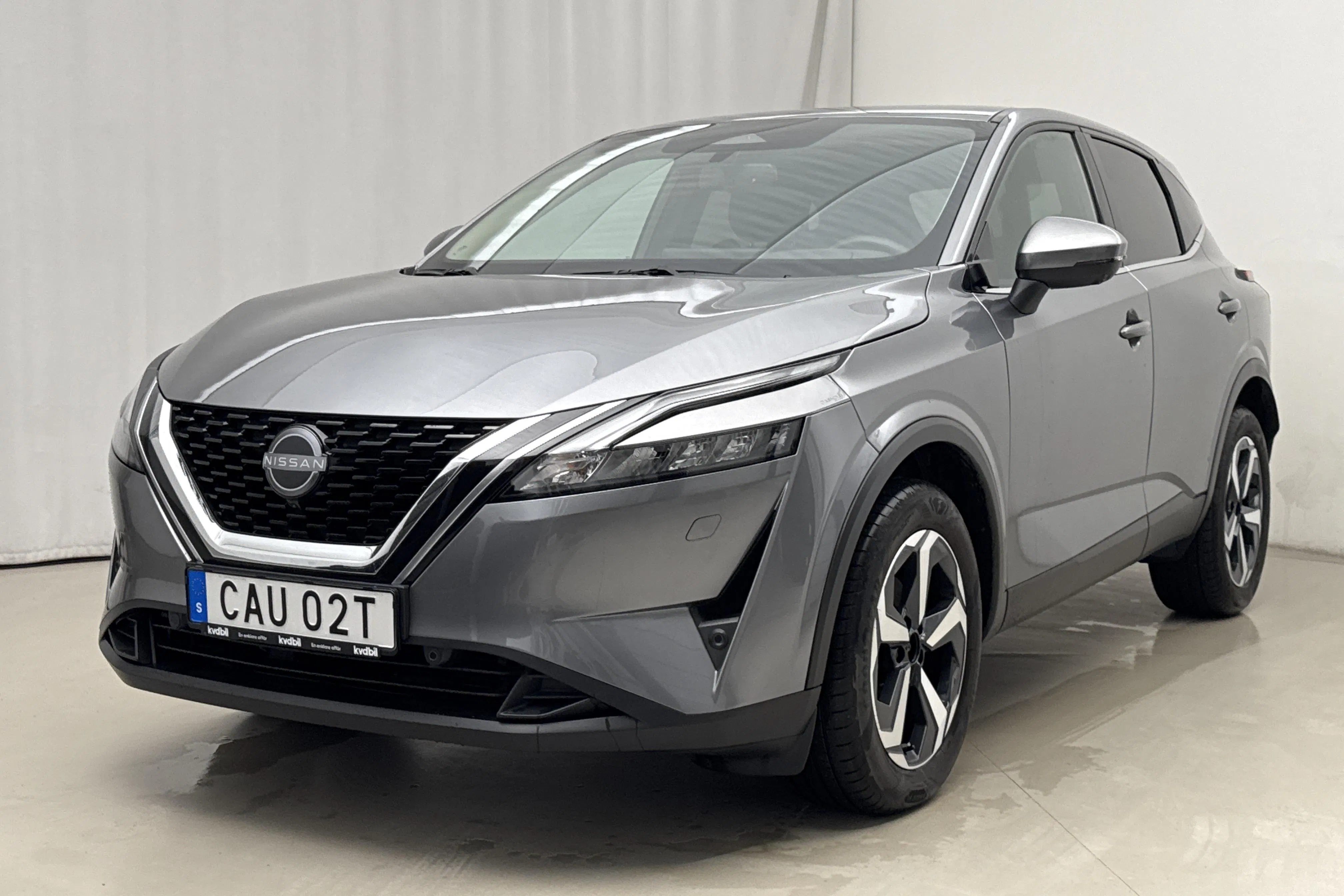 Presentationsfoto 1 av 18: Nissan Qashqai 1.3 MHEV (158hk) - 2 584 mil - Automat - grå - 2023