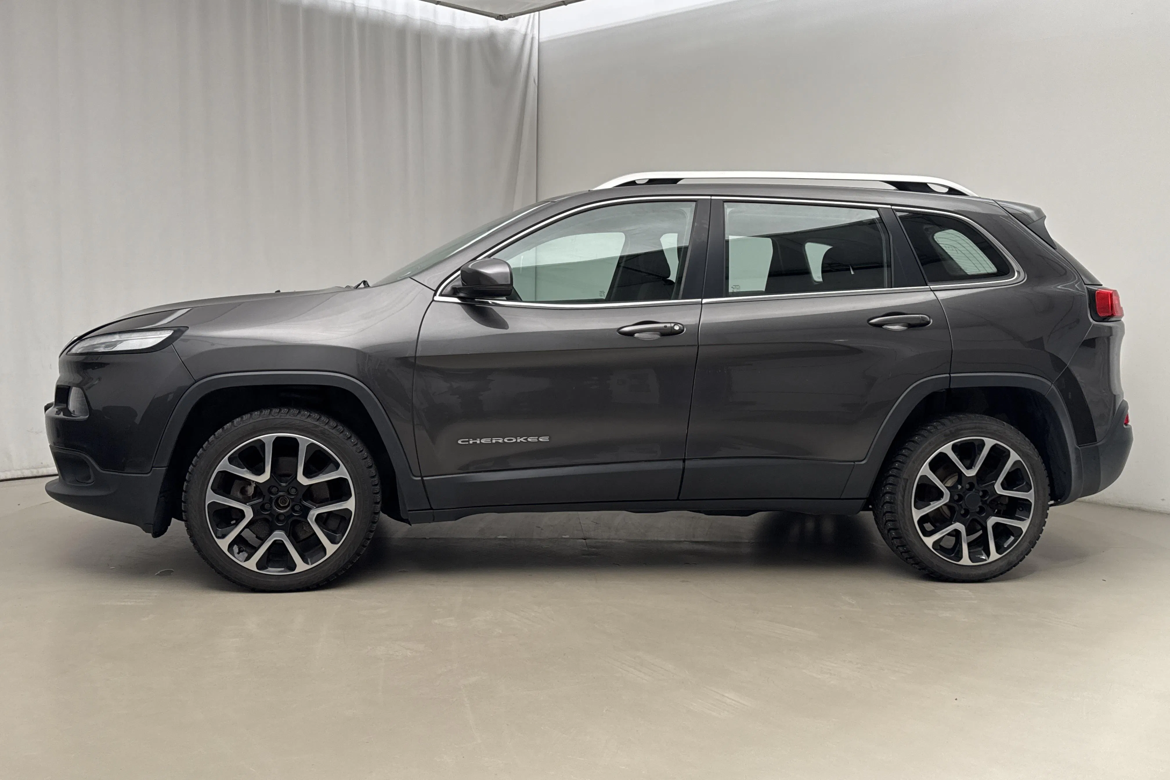 Presentation photo 2 of 14: Jeep Cherokee 2.0 MJET AWD (170hk) - 124 350 km - Automatic - gray - 2014