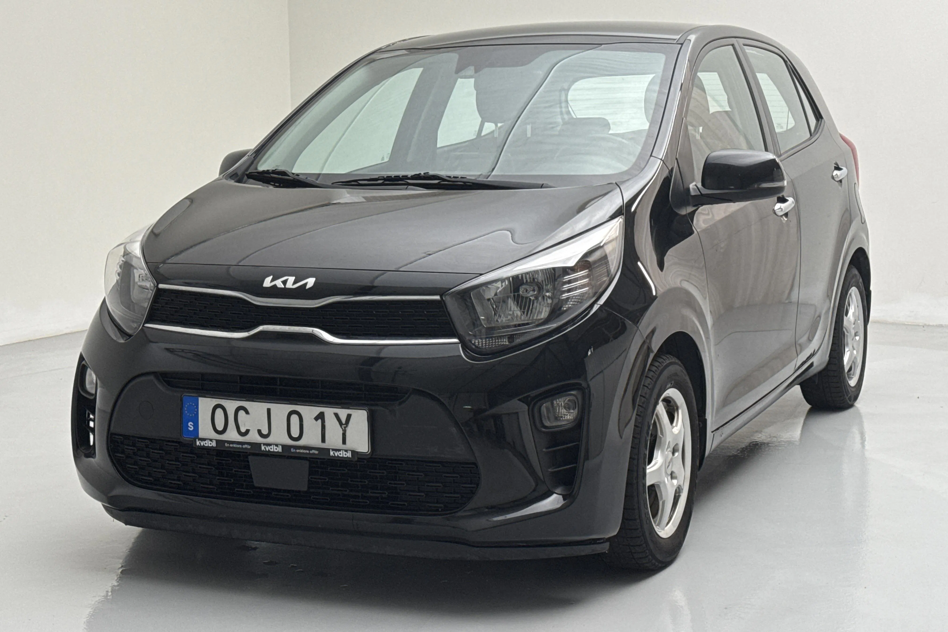 Presentationsfoto 1 av 14: KIA Picanto 1.0 DPI (67hk) - 8 263 mil - Manuell - svart - 2023