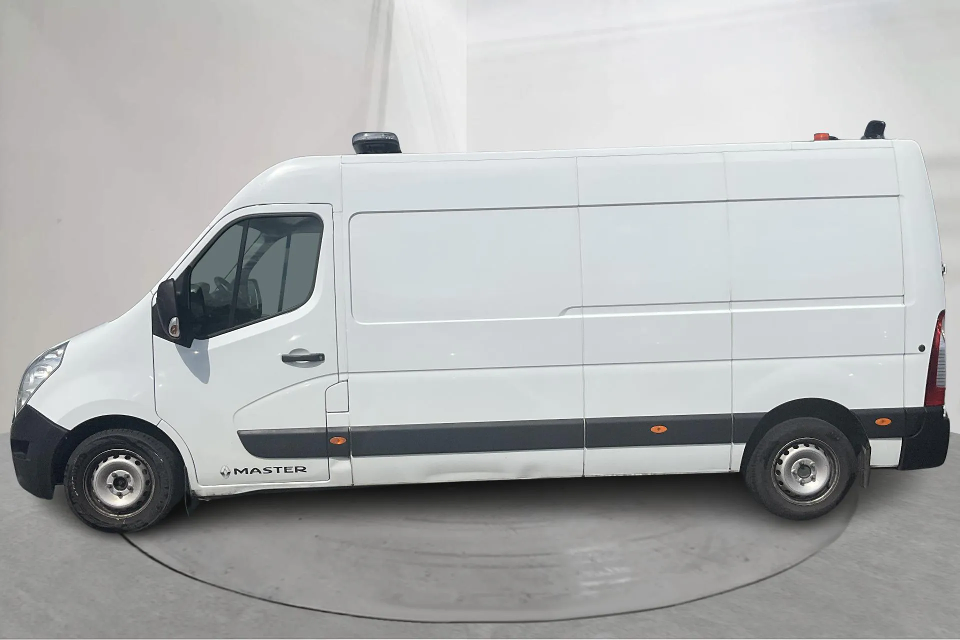 Presentation photo 2 of 16: Renault Master 2.3 dCi FAP 2WD (125hk) - 193 020 km - Manual - white - 2016
