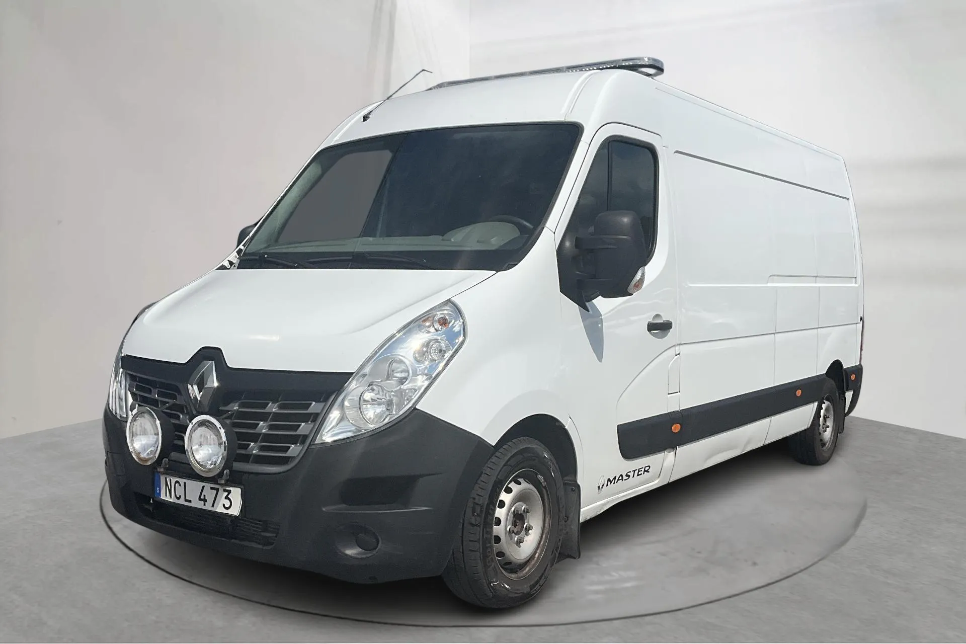 Presentation photo 1 of 16: Renault Master 2.3 dCi FAP 2WD (125hk) - 193 020 km - Manual - white - 2016