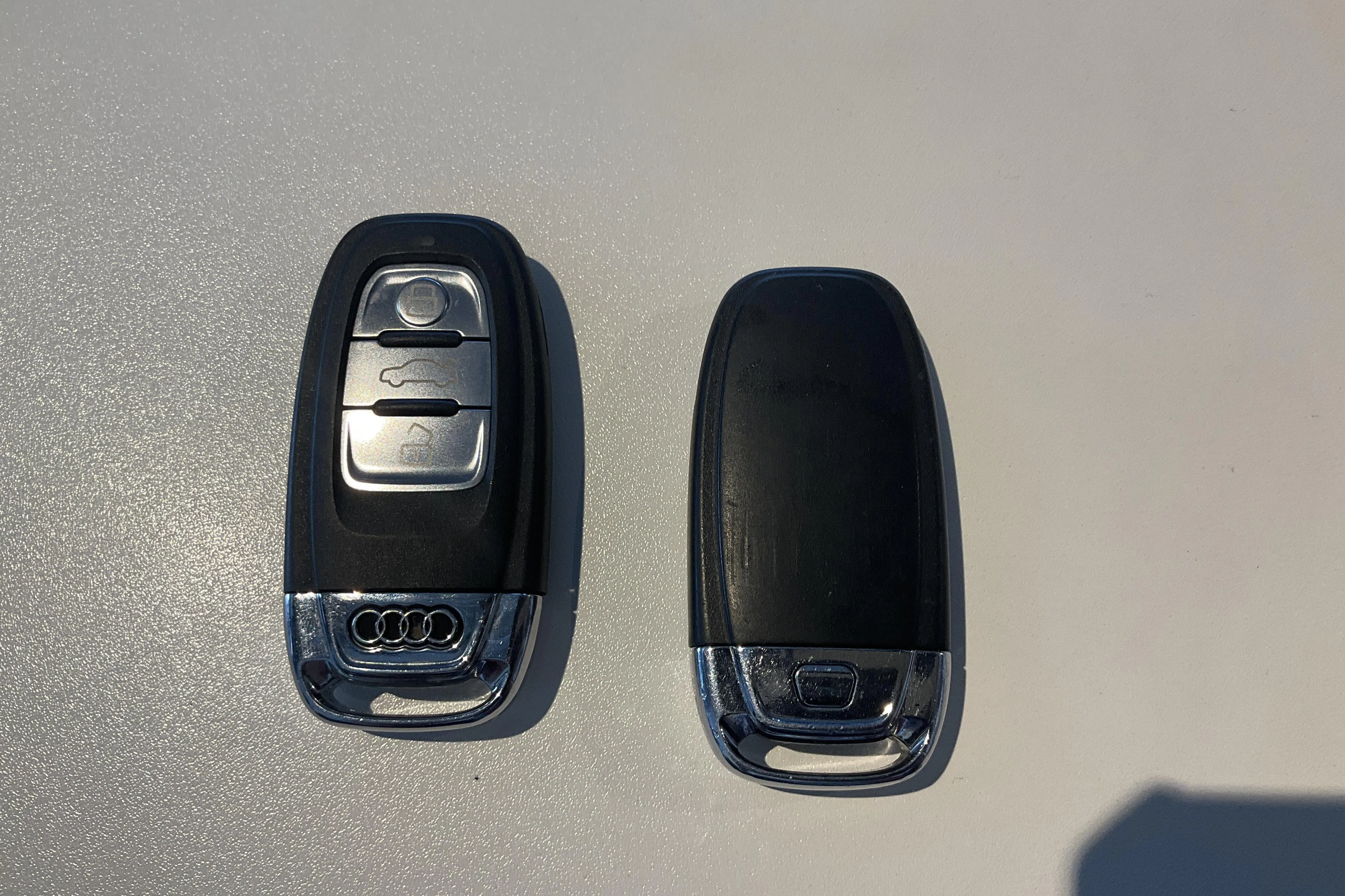 Presentation photo 15 of 15: Audi A4 2.0 TDI Avant quattro (177hk) - 188 750 km - Automatic - white - 2014