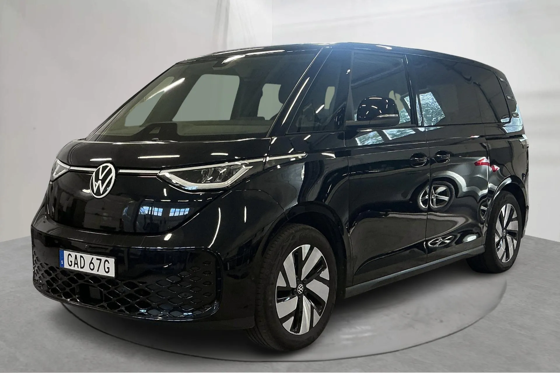 Presentationsfoto 1 av 23: VW ID. Buzz (204hk) - 8 170 mil - Automat - svart - 2023
