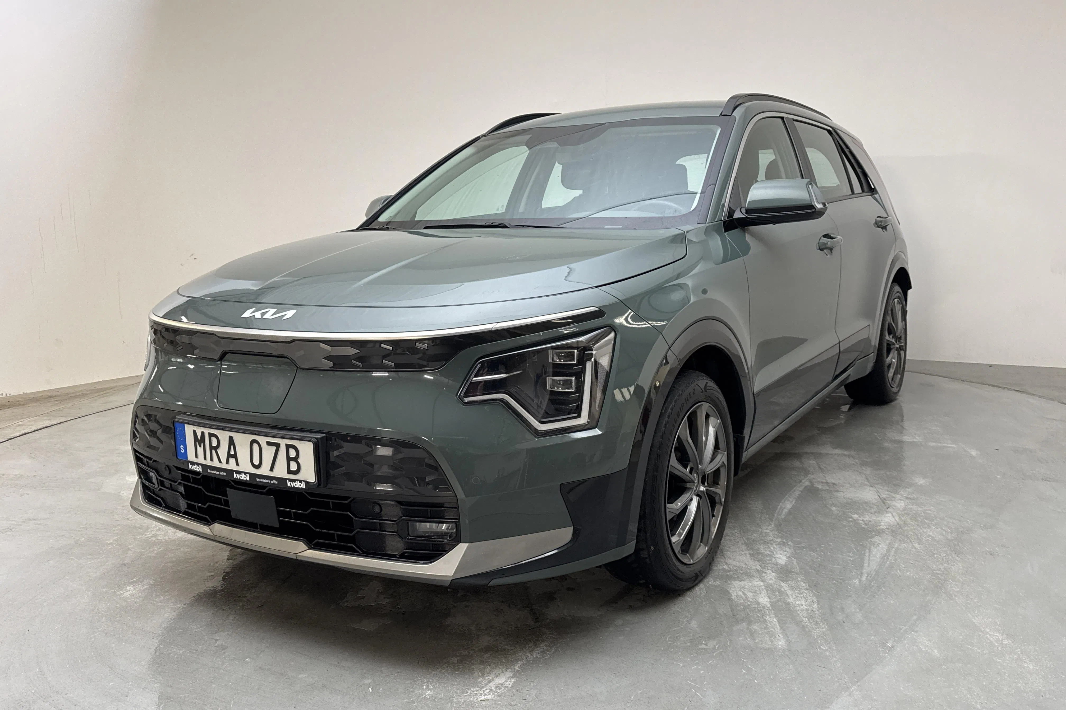 Presentationsfoto 1 av 13: KIA Niro EV 65kWh (204hk) - 11 442 mil - Automat - grön - 2023