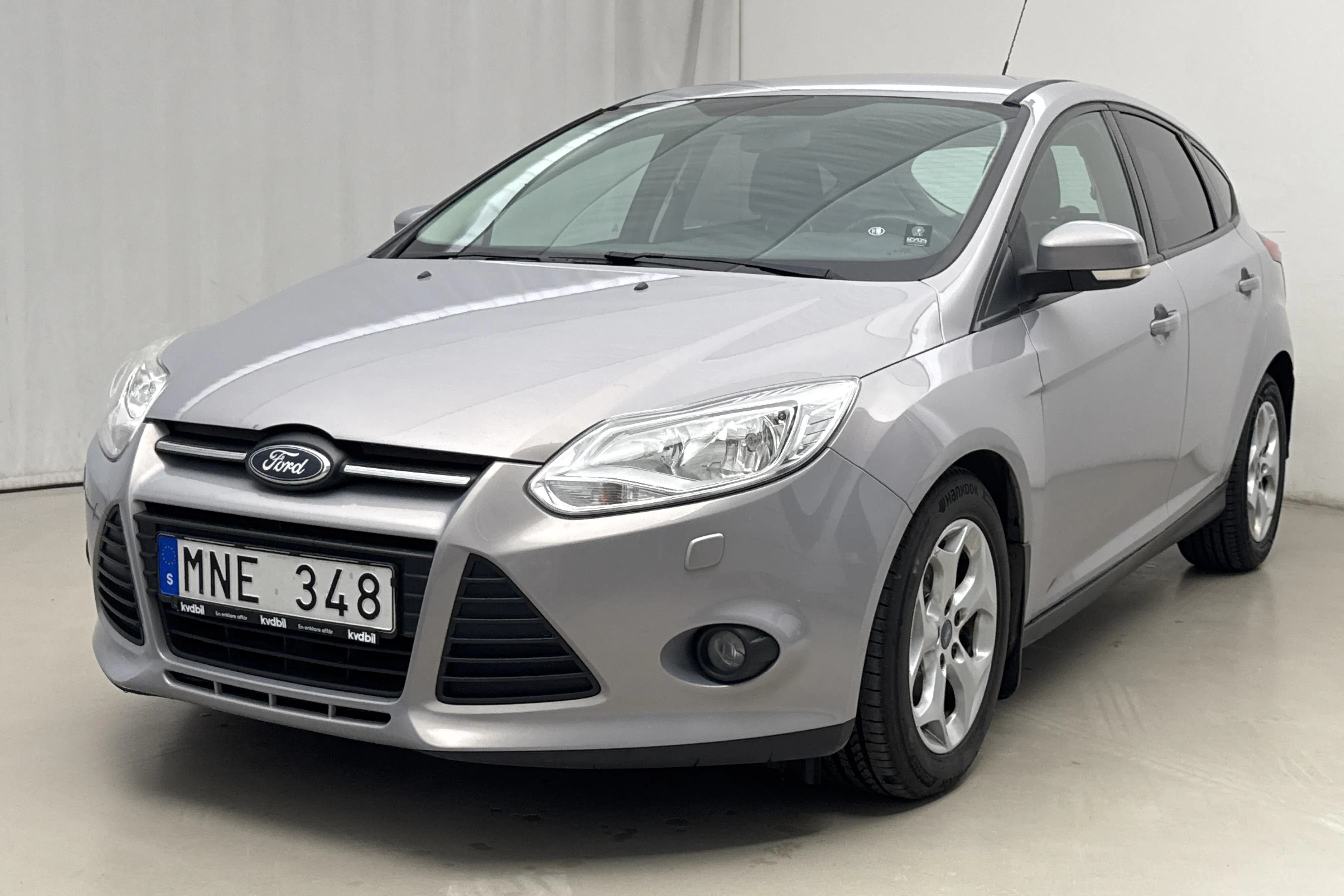 Presentationsfoto 1 av 15: Ford Focus 2.0 TDCi 5dr (115hk) - 20 386 mil - Automat - grå - 2012
