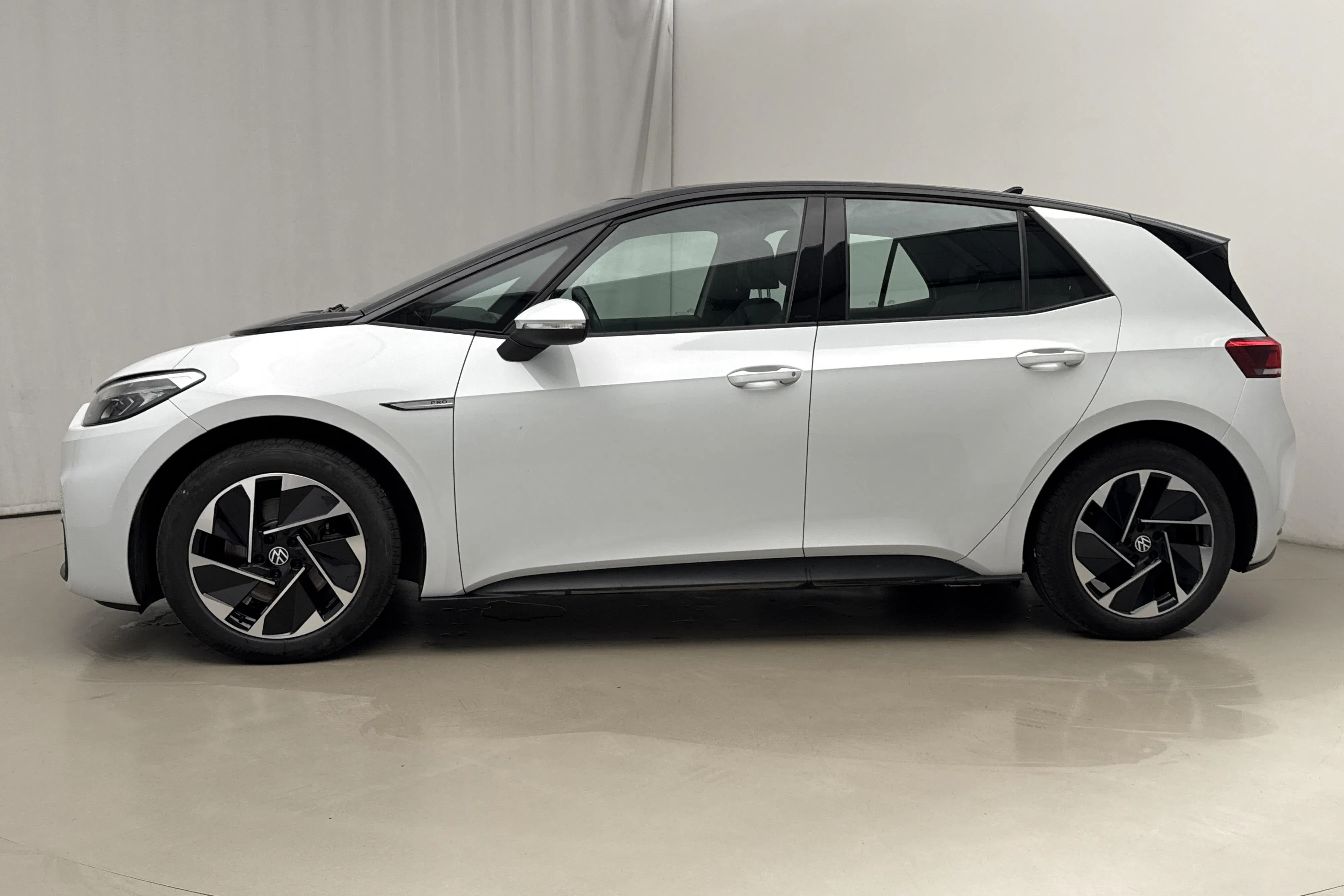 Presentationsfoto 2 av 19: VW ID.3 58kWh (204hk) - 3 663 mil - Automat - vit - 2021